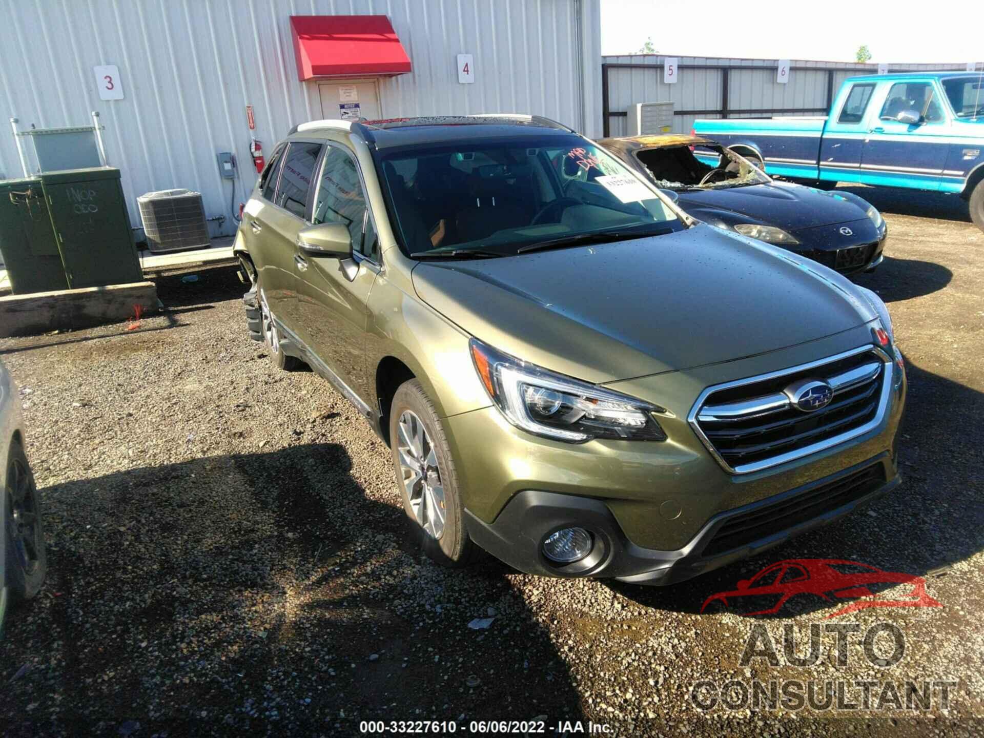 SUBARU OUTBACK 2018 - 4S4BSATC9J3224152