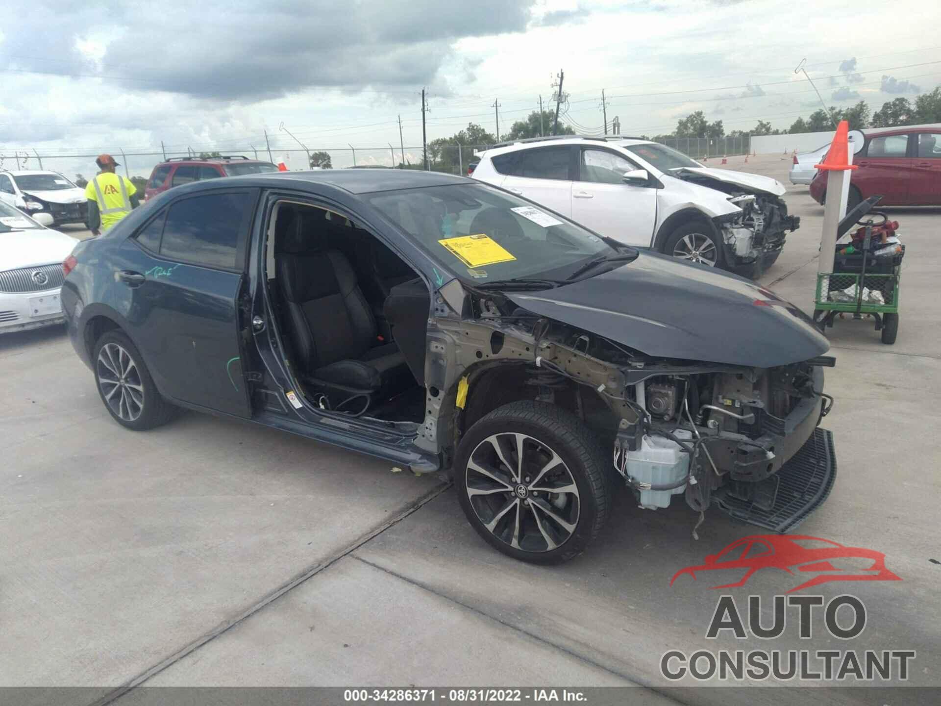 TOYOTA COROLLA 2017 - 5YFBURHE2HP702663