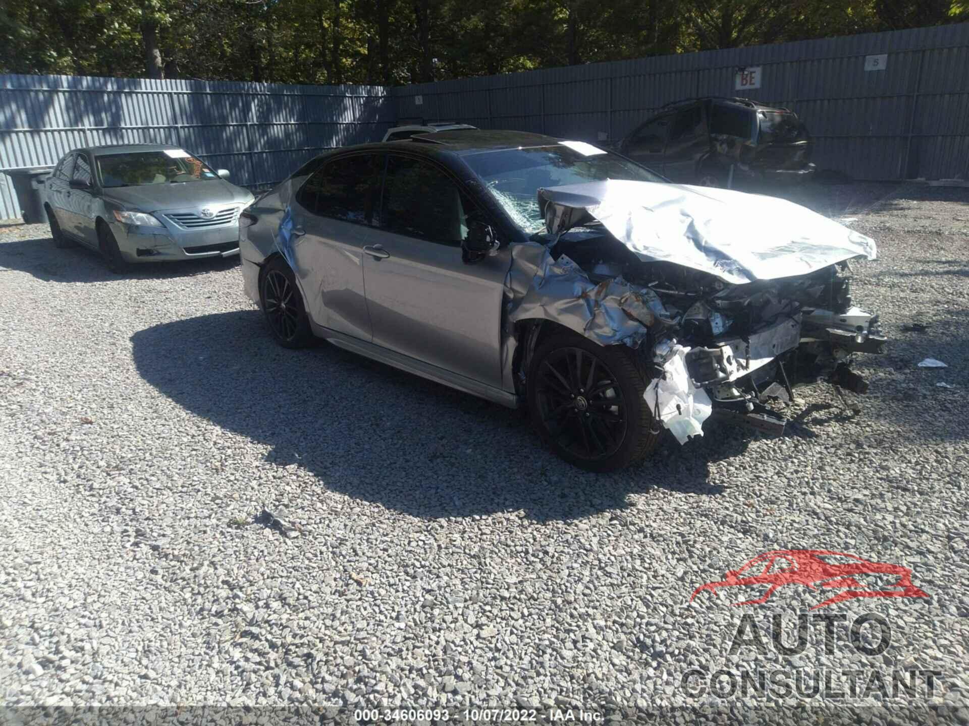 TOYOTA CAMRY 2022 - 4T1K31AK2NU043403