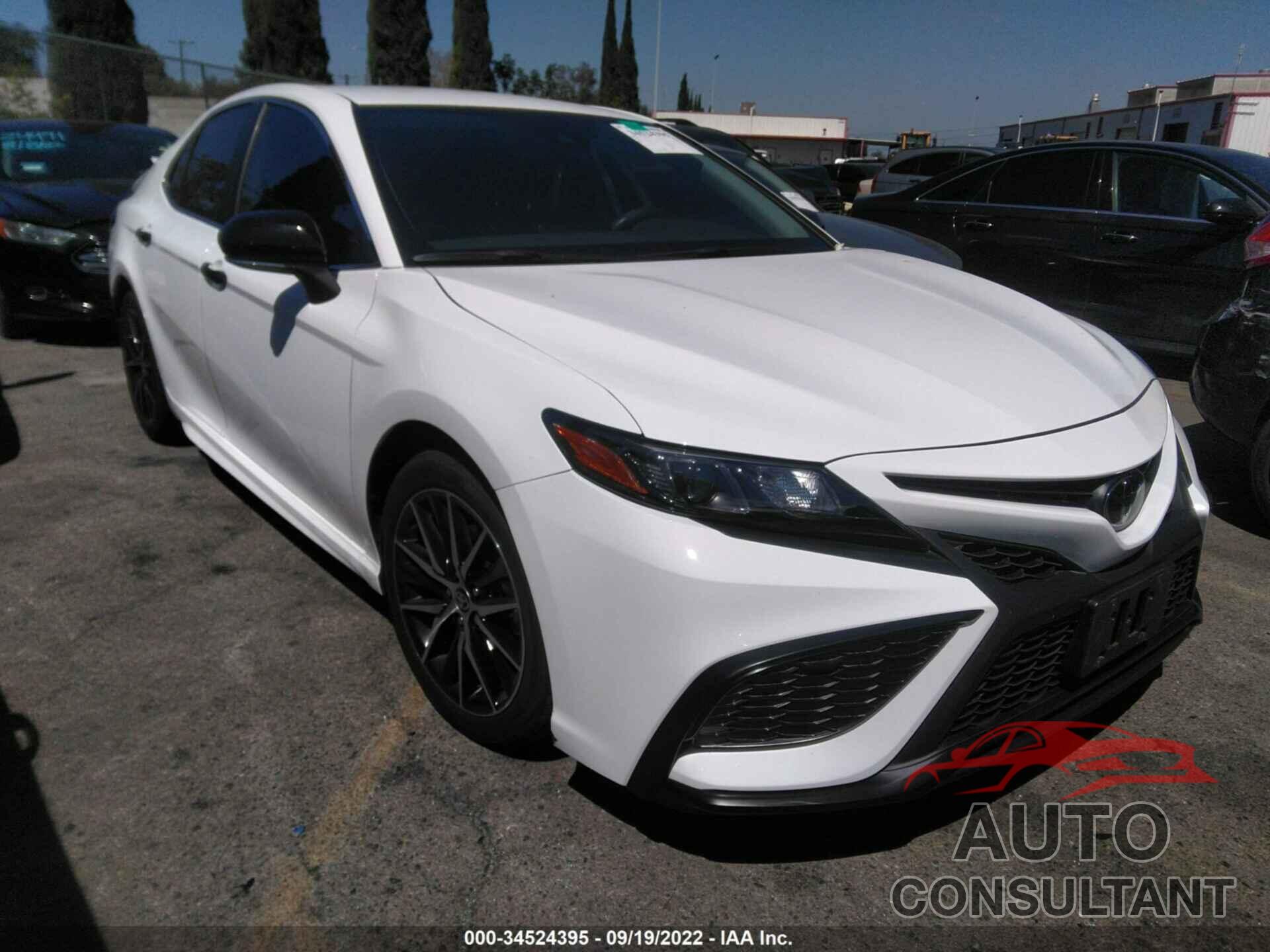 TOYOTA CAMRY 2022 - 4T1G11AK9NU688982