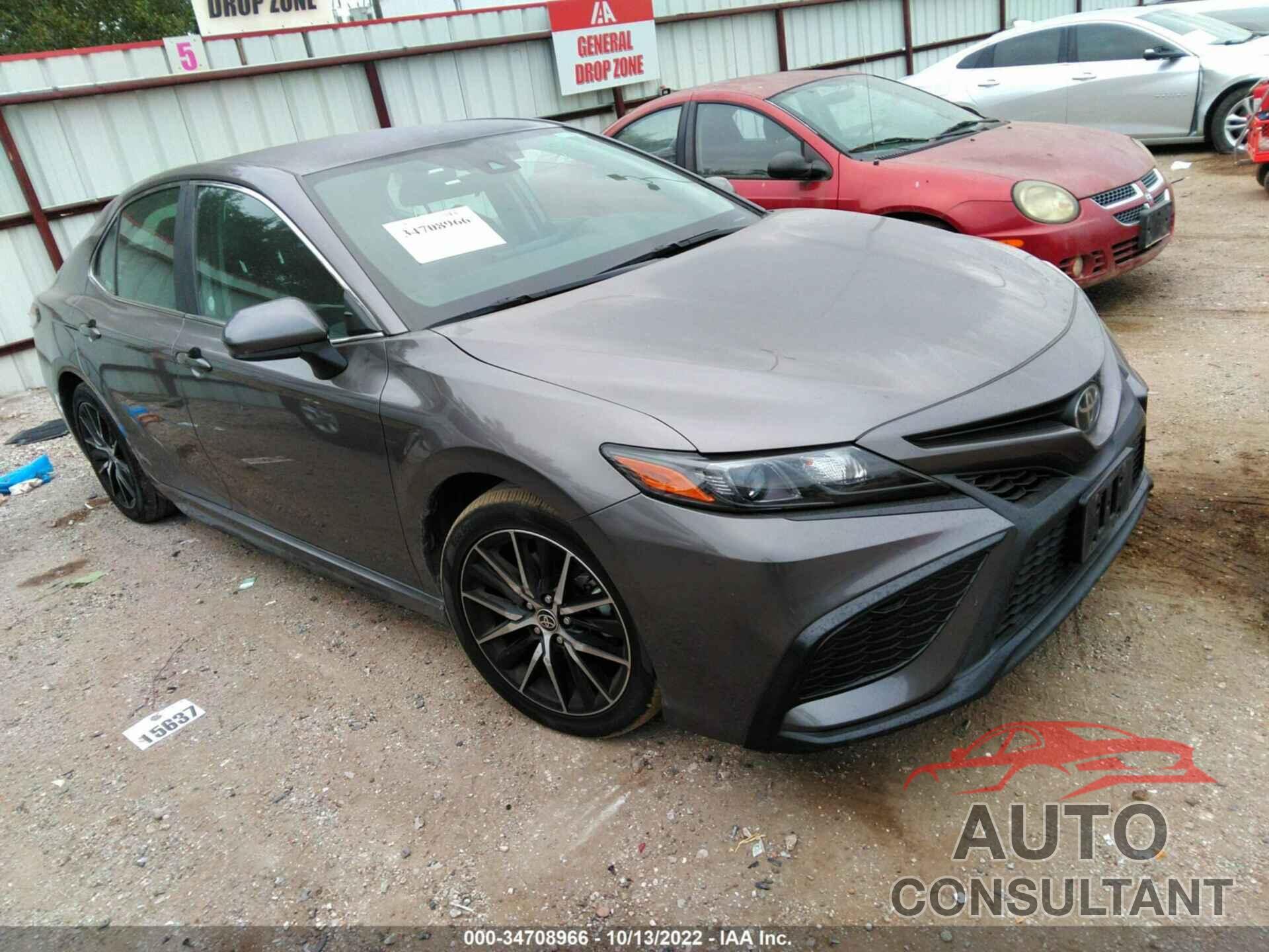 TOYOTA CAMRY 2021 - 4T1G11AK1MU454110