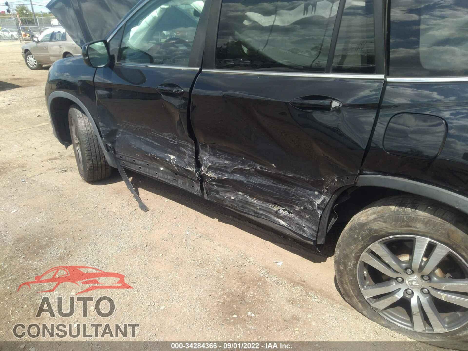 HONDA PILOT 2017 - 5FNYF6H85HB018313