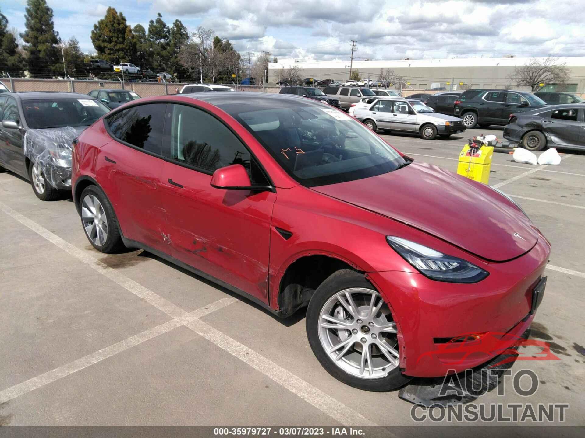 TESLA MODEL Y 2021 - 5YJYGDEE7MF152570