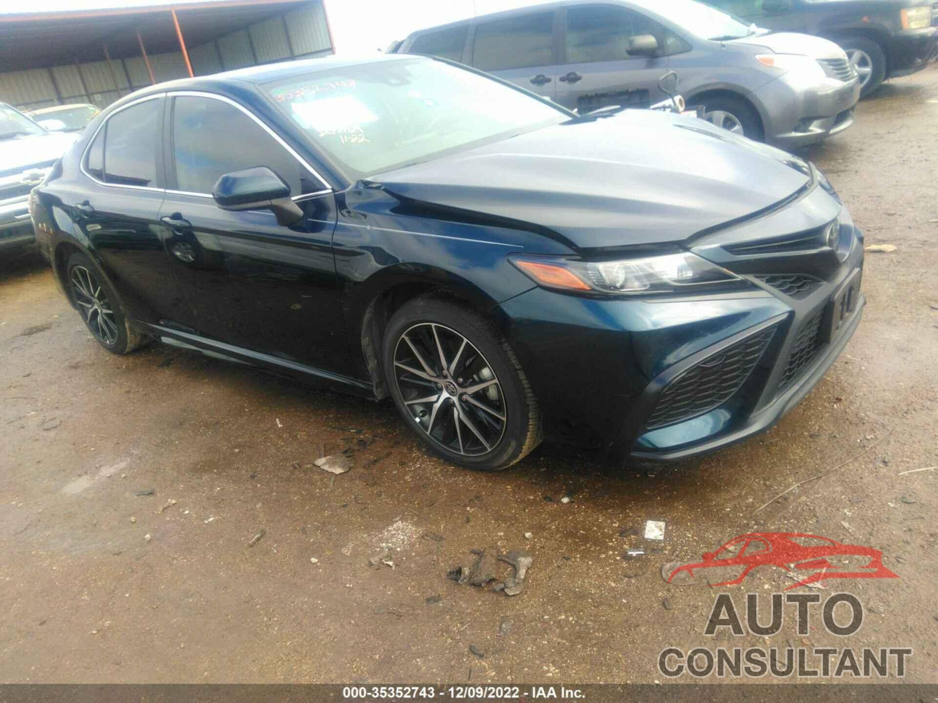 TOYOTA CAMRY 2021 - 4T1G11AK5MU593382