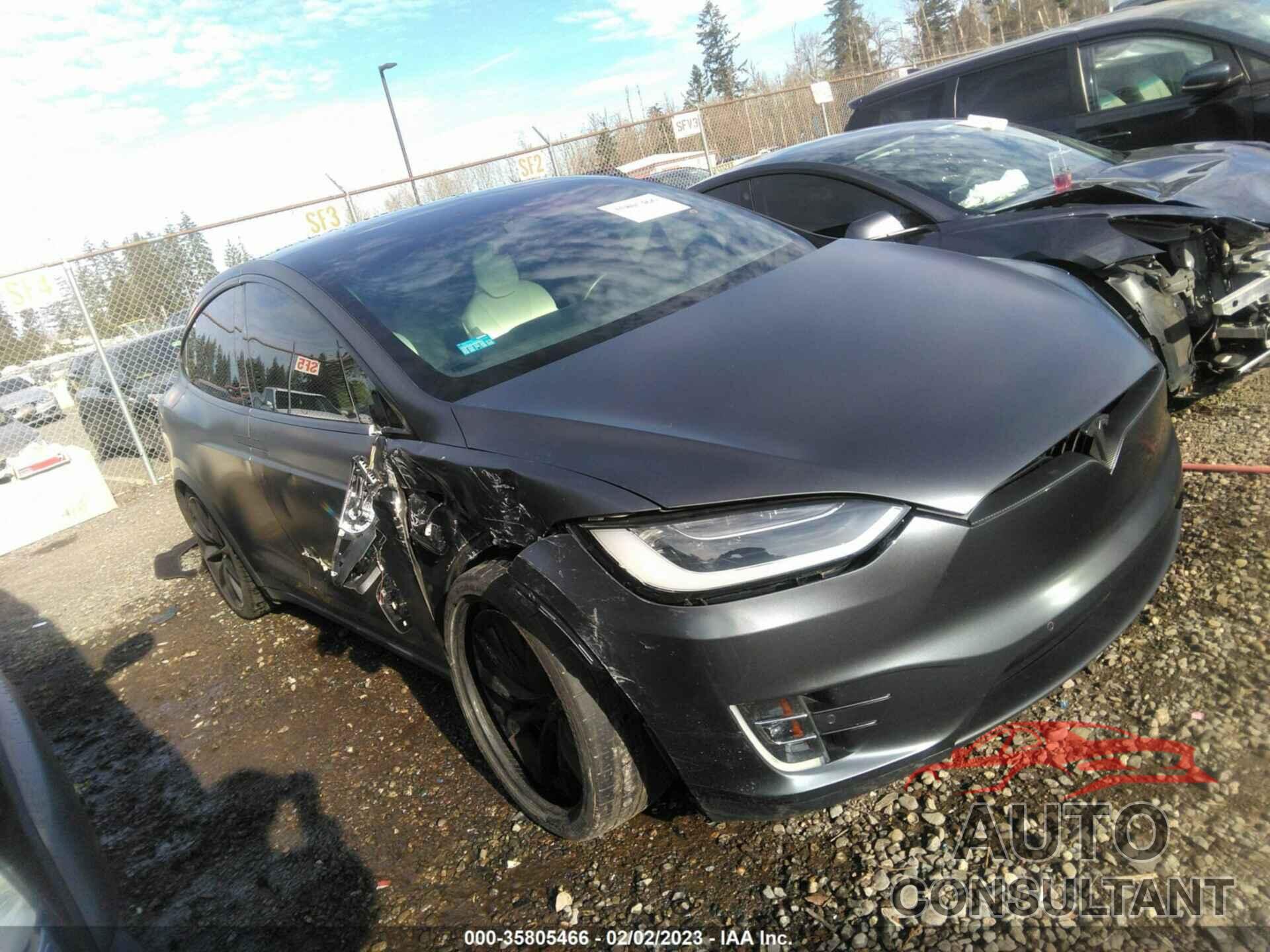 TESLA MODEL X 2017 - 5YJXCBE46HF063744