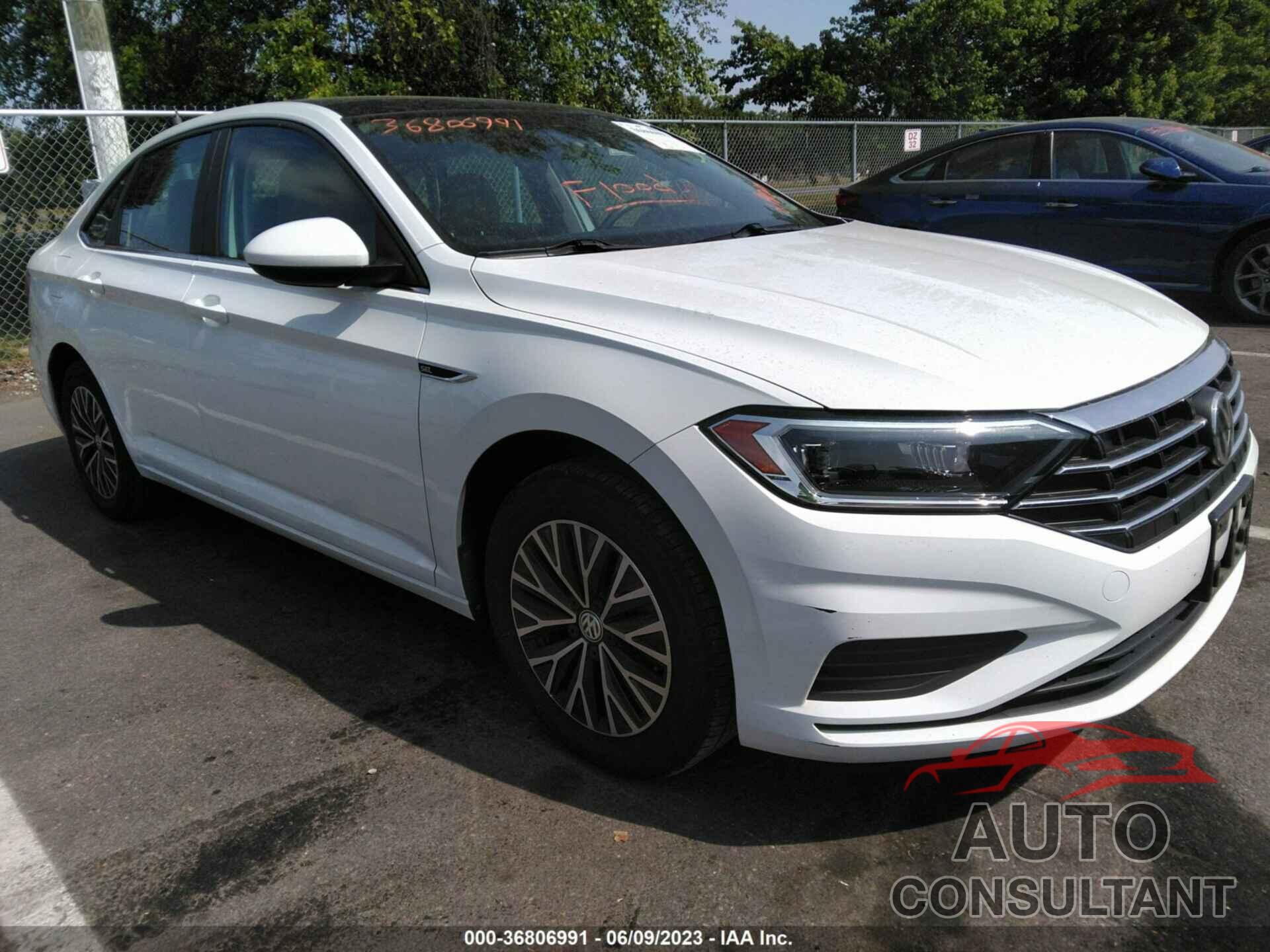 VOLKSWAGEN JETTA 2019 - 3VWE57BU5KM049062