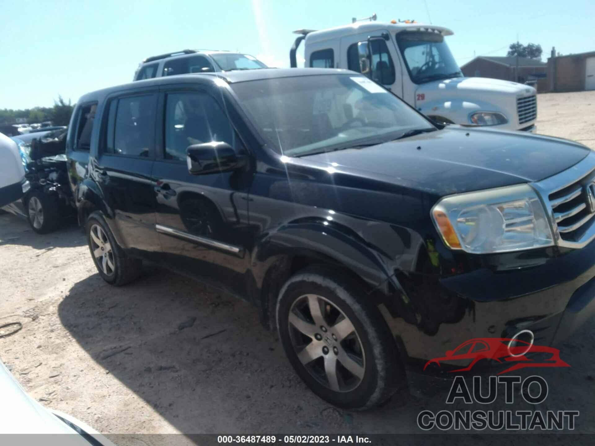 HONDA PILOT 2015 - 5FNYF4H99FB028692