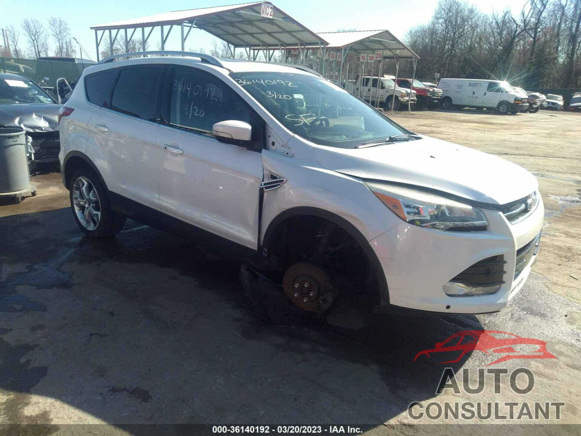 FORD ESCAPE 2015 - 1FMCU9J97FUB00323