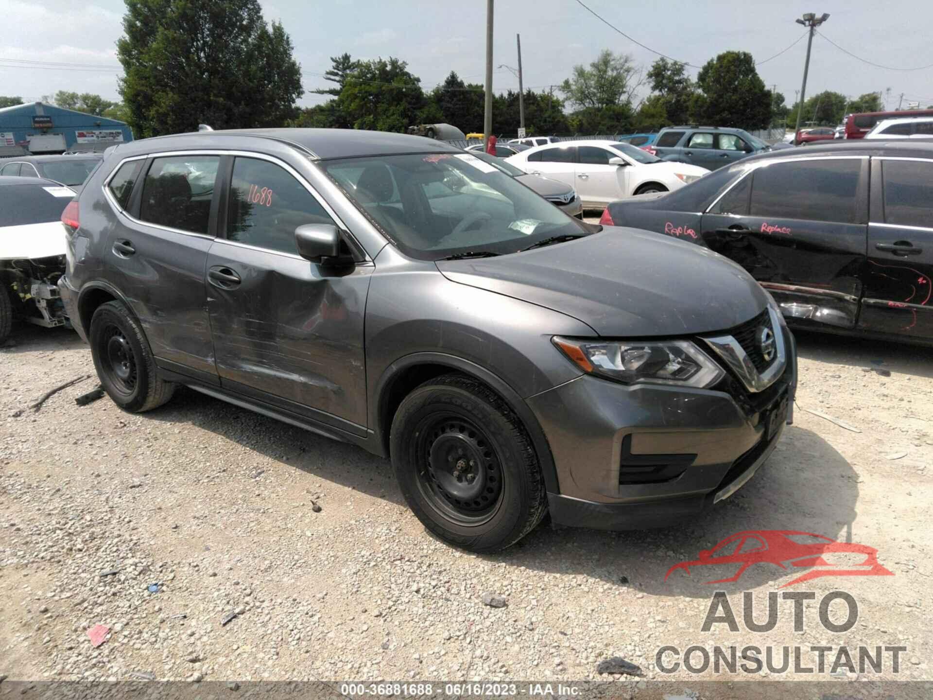 NISSAN ROGUE 2017 - KNMAT2MT8HP547368