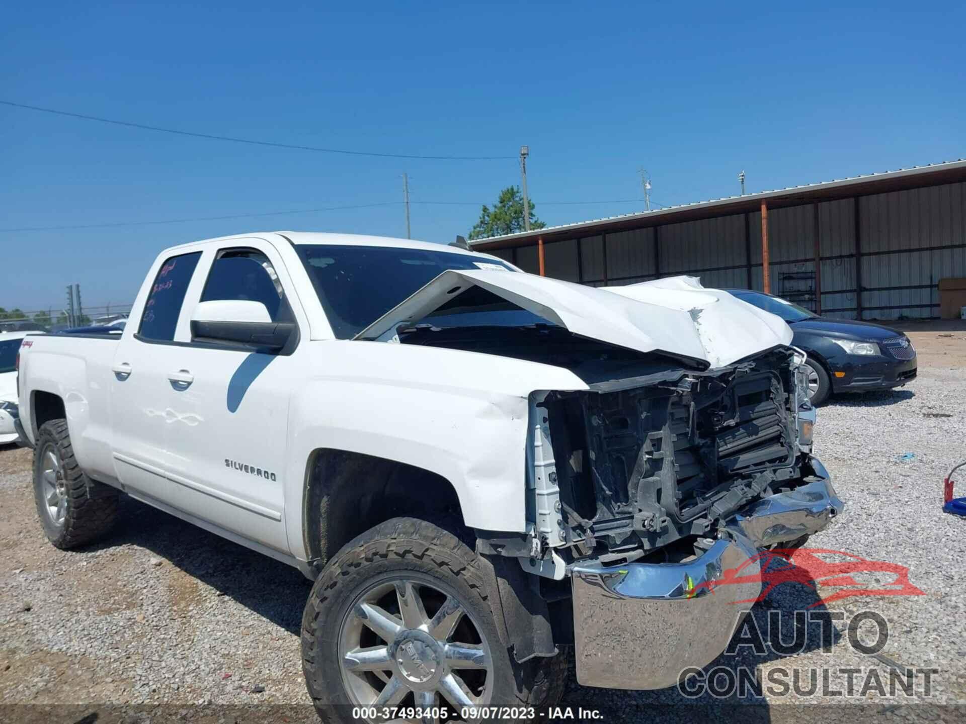 CHEVROLET SILVERADO 1500 2018 - 1GCVKREH0JZ294452