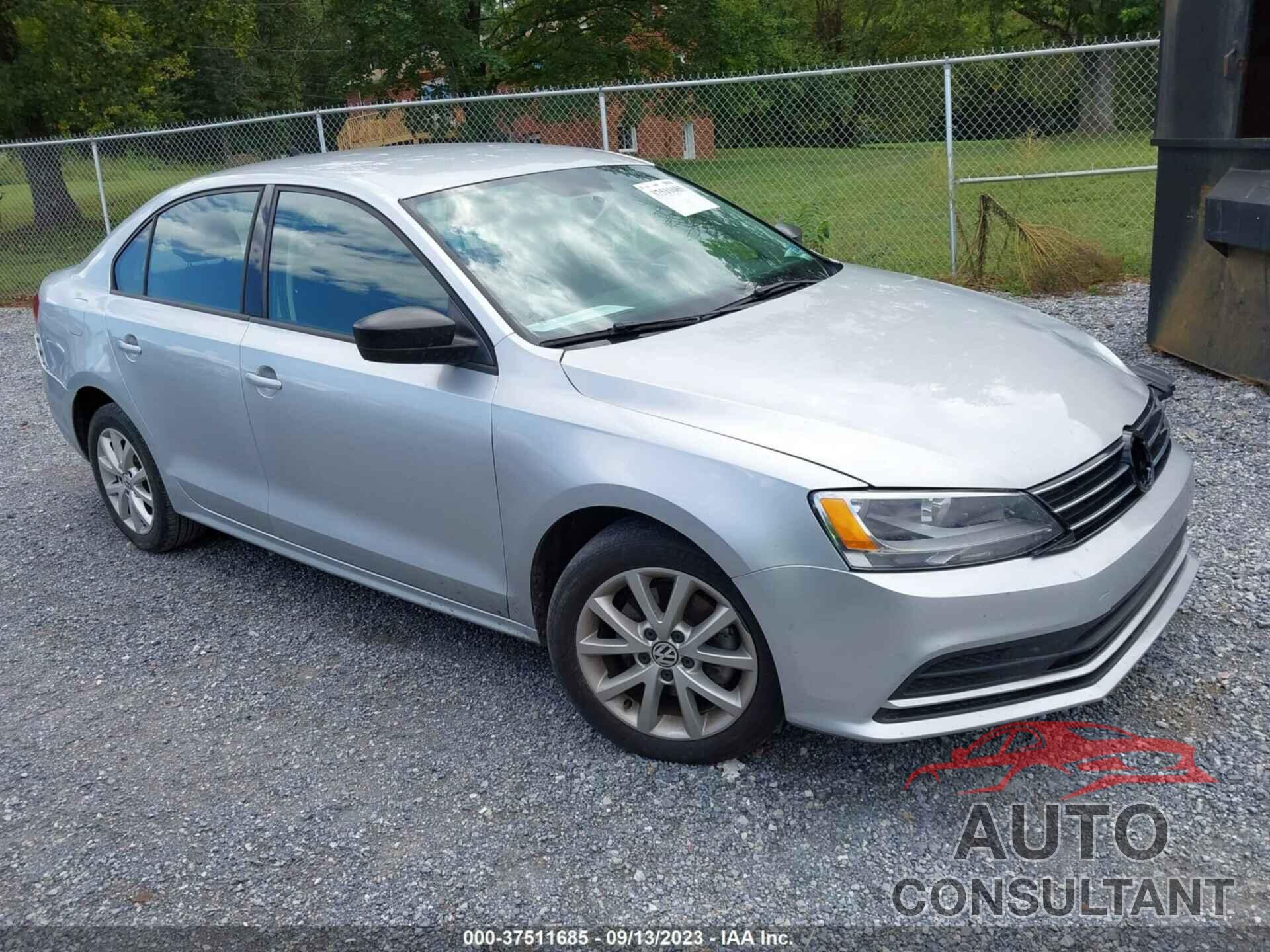 VOLKSWAGEN JETTA 2015 - 3VWD17AJ6FM314687