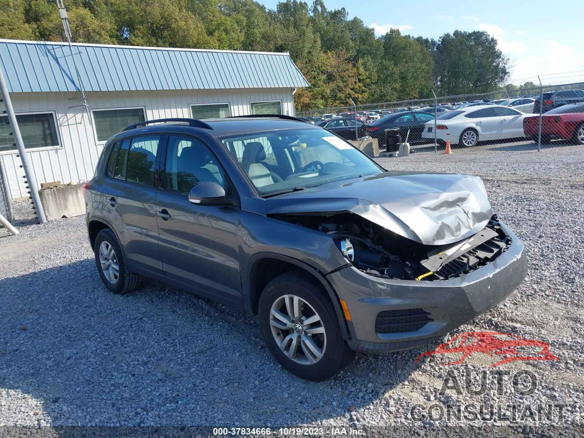 VOLKSWAGEN TIGUAN 2016 - WVGAV7AX0GW511270