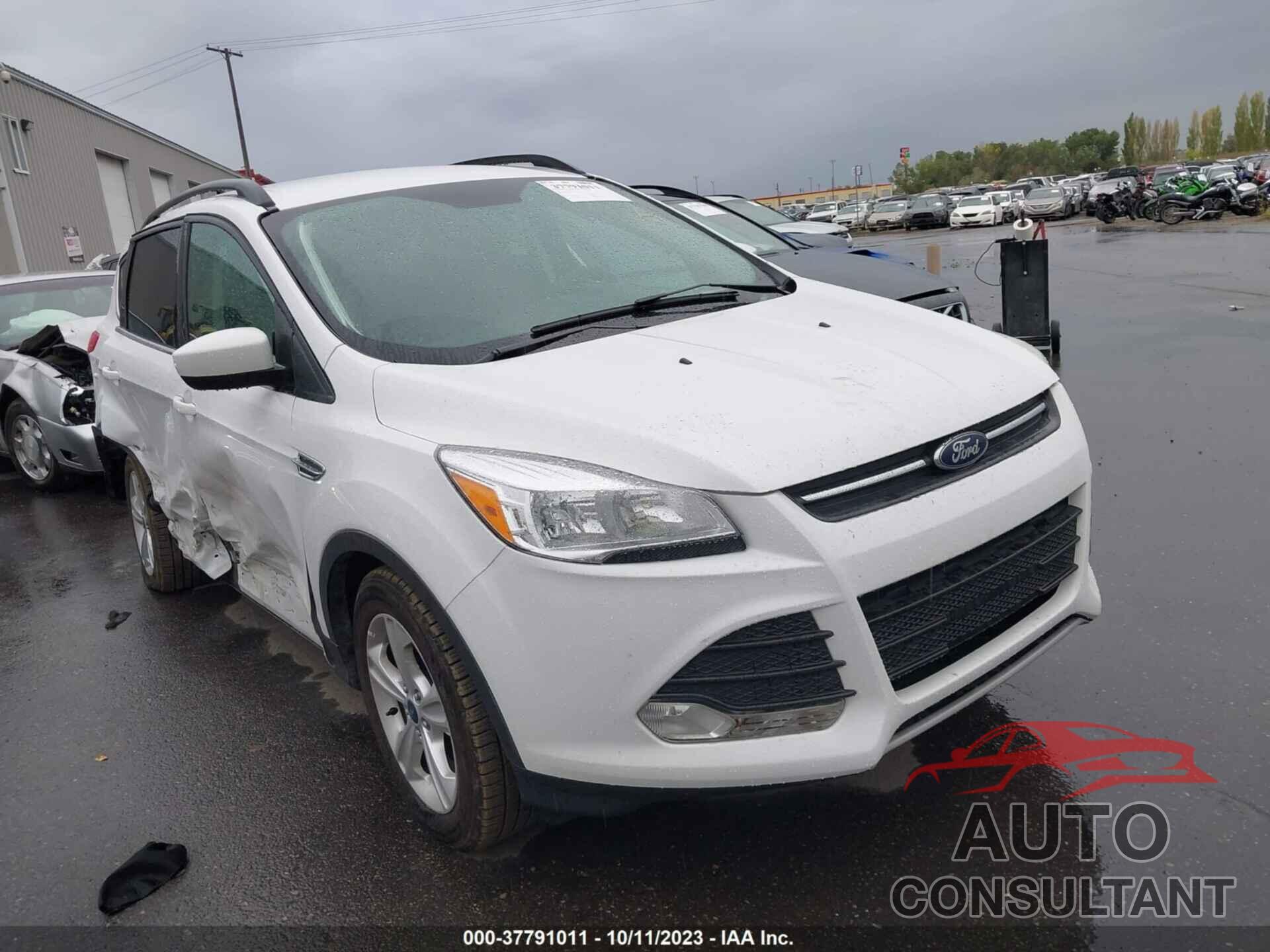 FORD ESCAPE 2016 - 1FMCU0GX5GUC11858