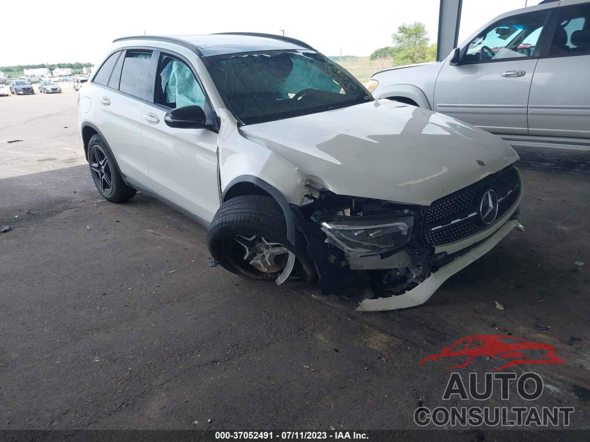 MERCEDES-BENZ GLC 2020 - WDC0G8EBXLF732541
