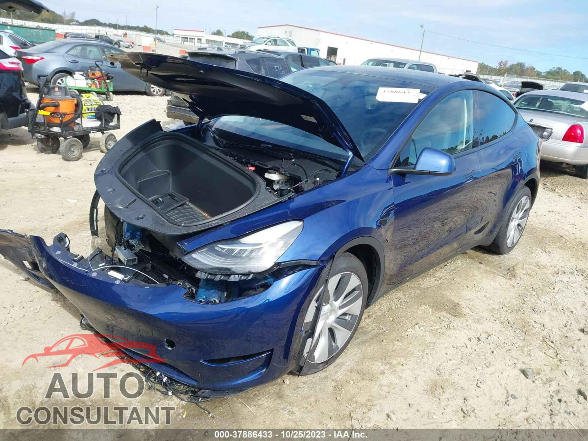 TESLA MODEL Y 2023 - 7SAYGDEE1PA152858
