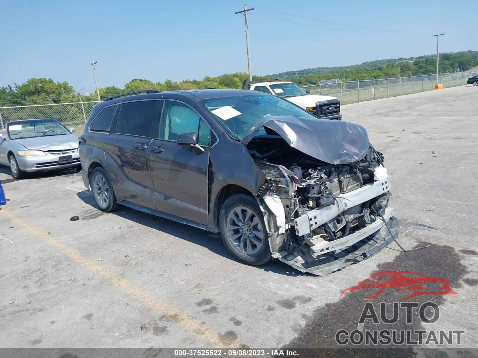 TOYOTA SIENNA 2022 - 5TDBRKEC2NS094772