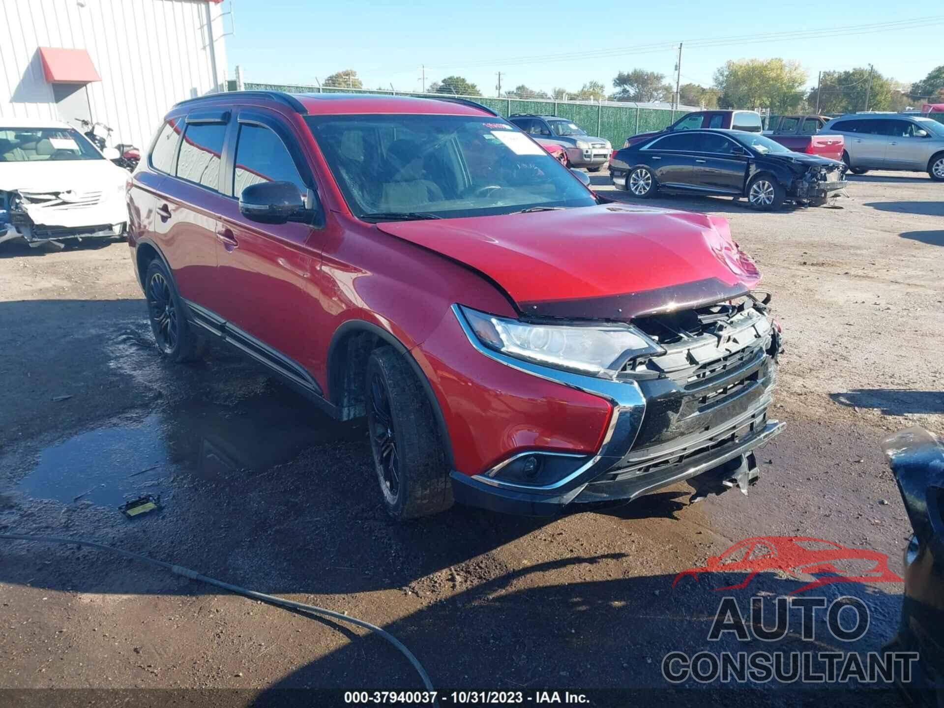 MITSUBISHI OUTLANDER 2018 - JA4AZ3A35JZ031529