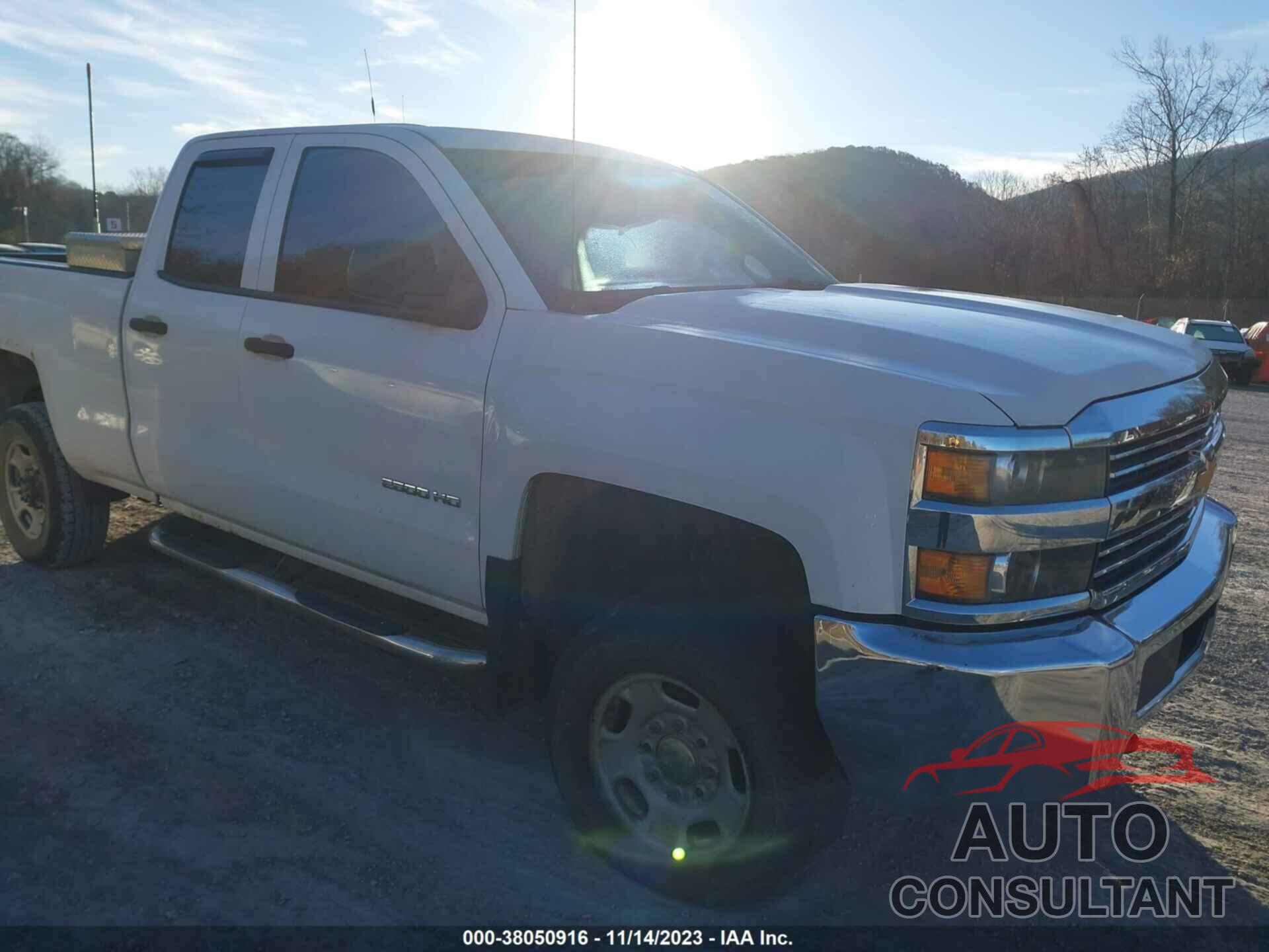 CHEVROLET SILVERADO 2500HD 2015 - 1GC2KUEG3FZ513490