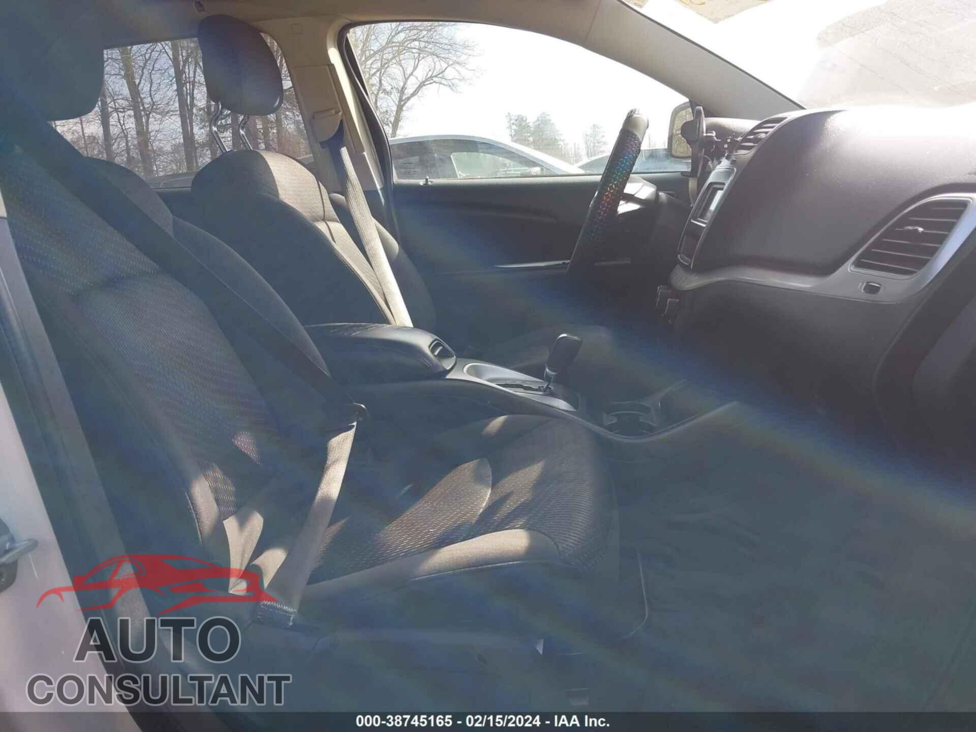 DODGE JOURNEY 2017 - 3C4PDCBG7HT588685