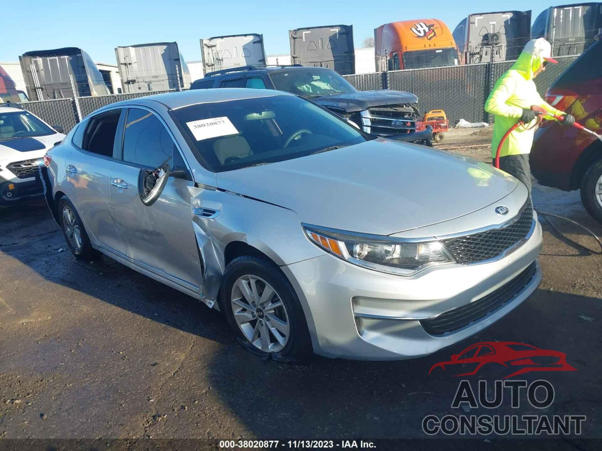 KIA OPTIMA 2017 - 5XXGT4L30HG143785