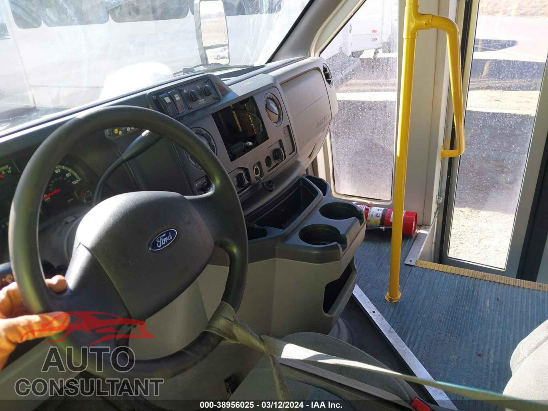 FORD E-450 CUTAWAY 2017 - 1FDFE4FS0HDC35381