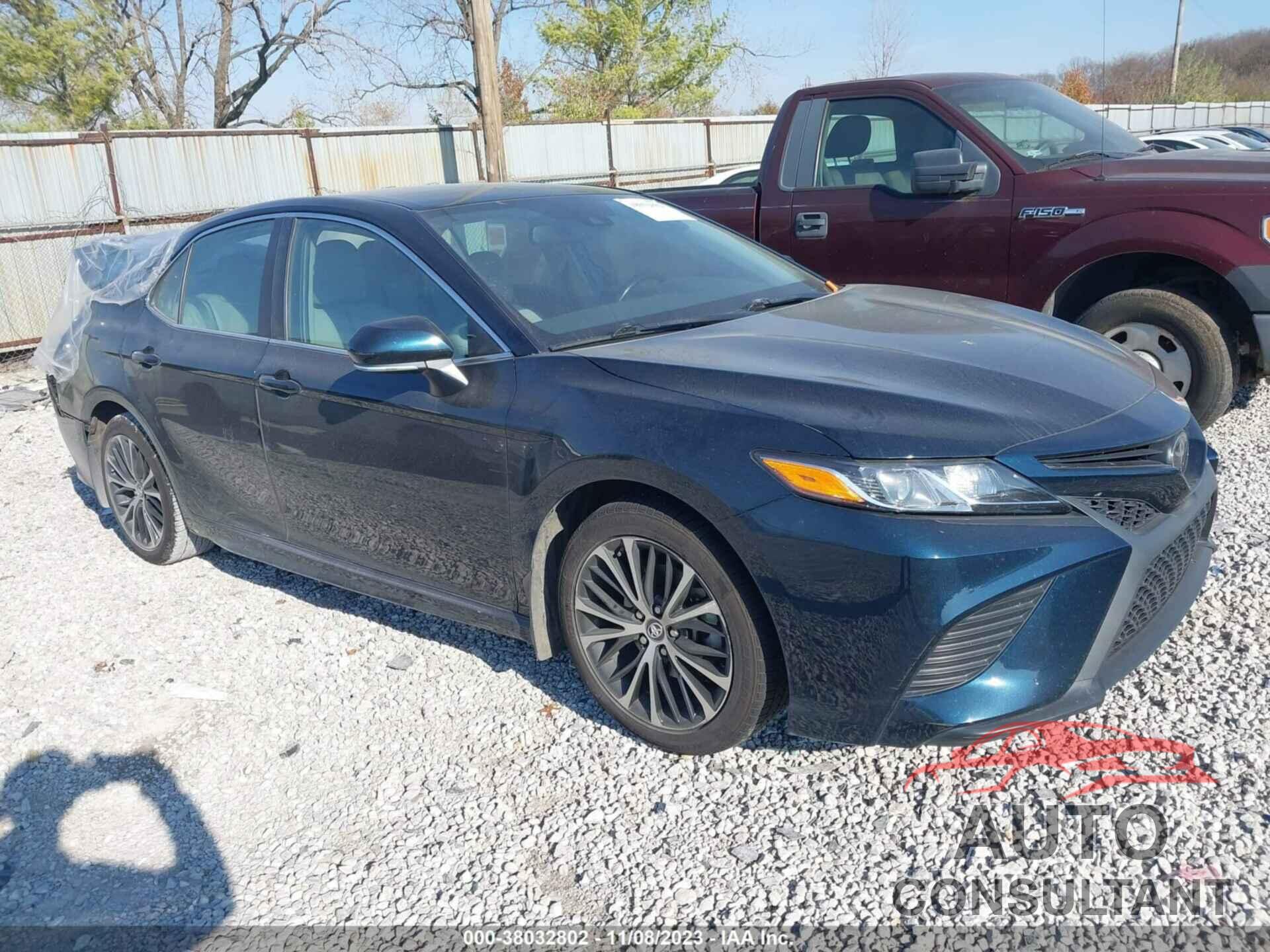 TOYOTA CAMRY 2019 - 4T1B11HK3KU288850