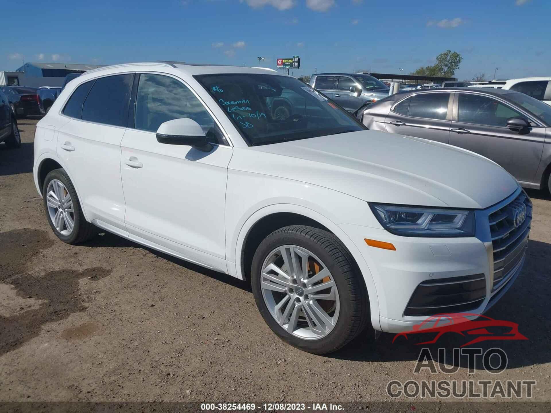 AUDI Q5 2018 - WA1BNAFY4J2022693