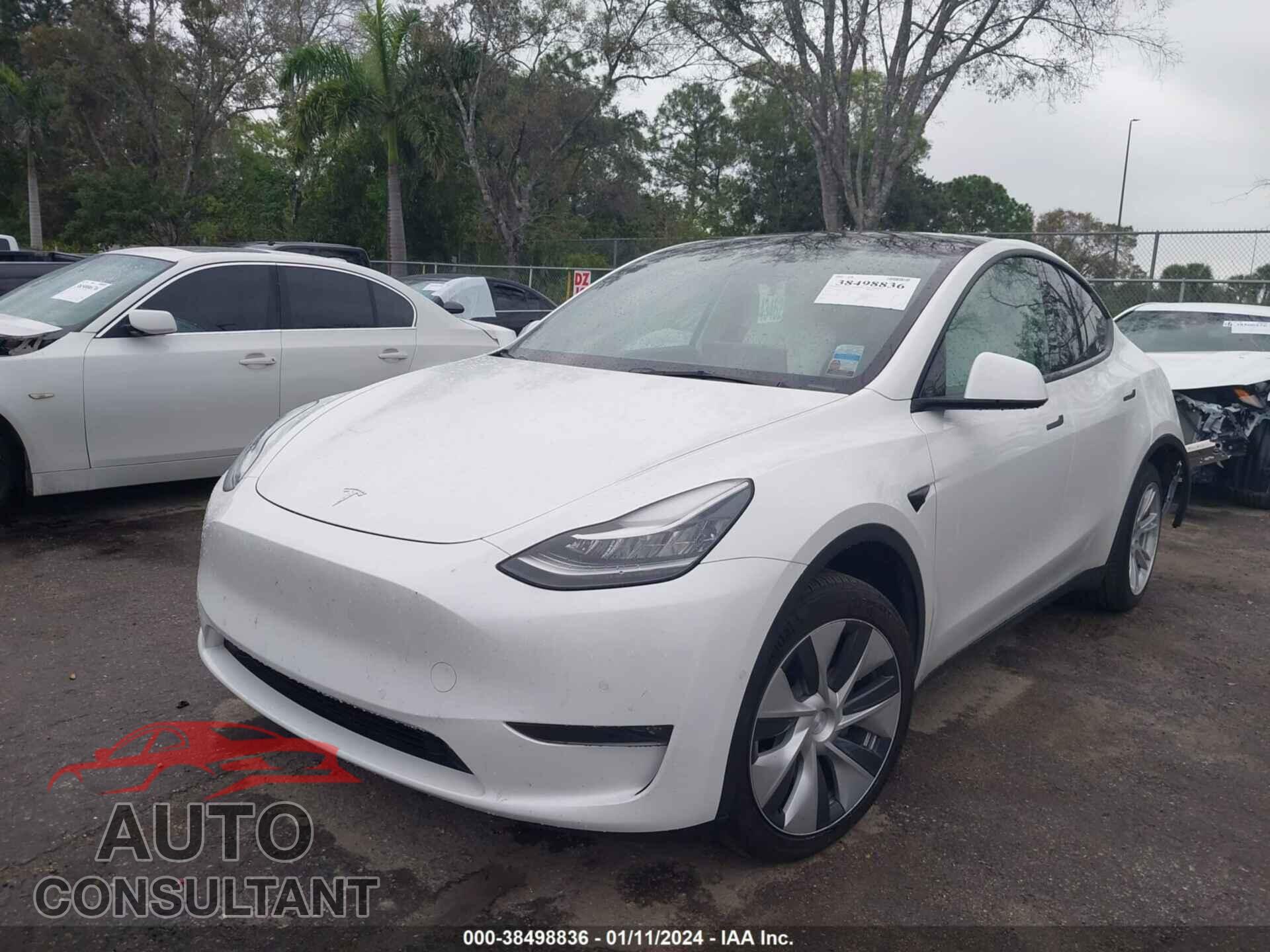 TESLA MODEL Y 2021 - 5YJYGDEE2MF202744