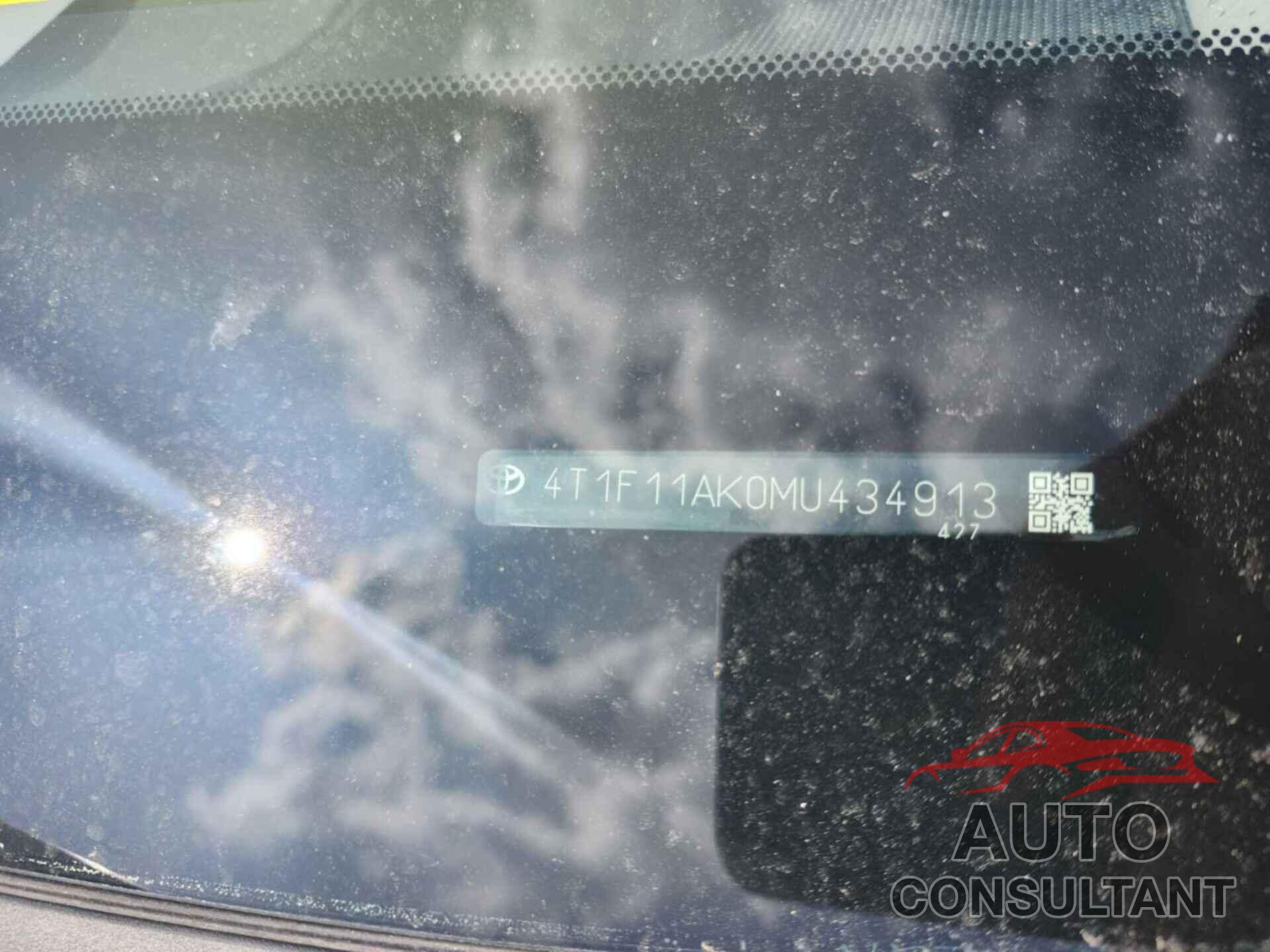 TOYOTA CAMRY 2021 - 4T1F11AK0MU434913