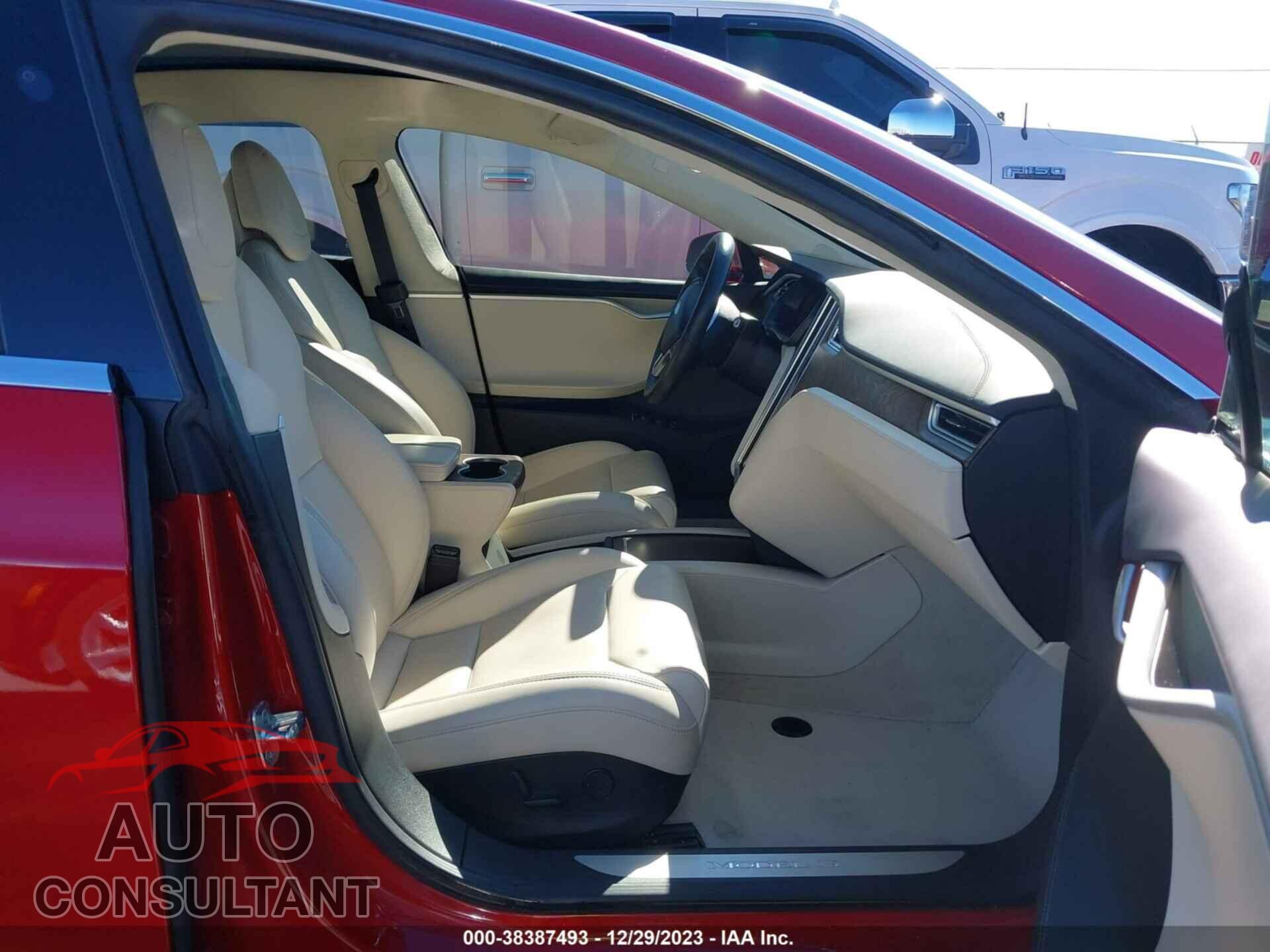 TESLA MODEL S 2017 - 5YJSA1E28HF229433