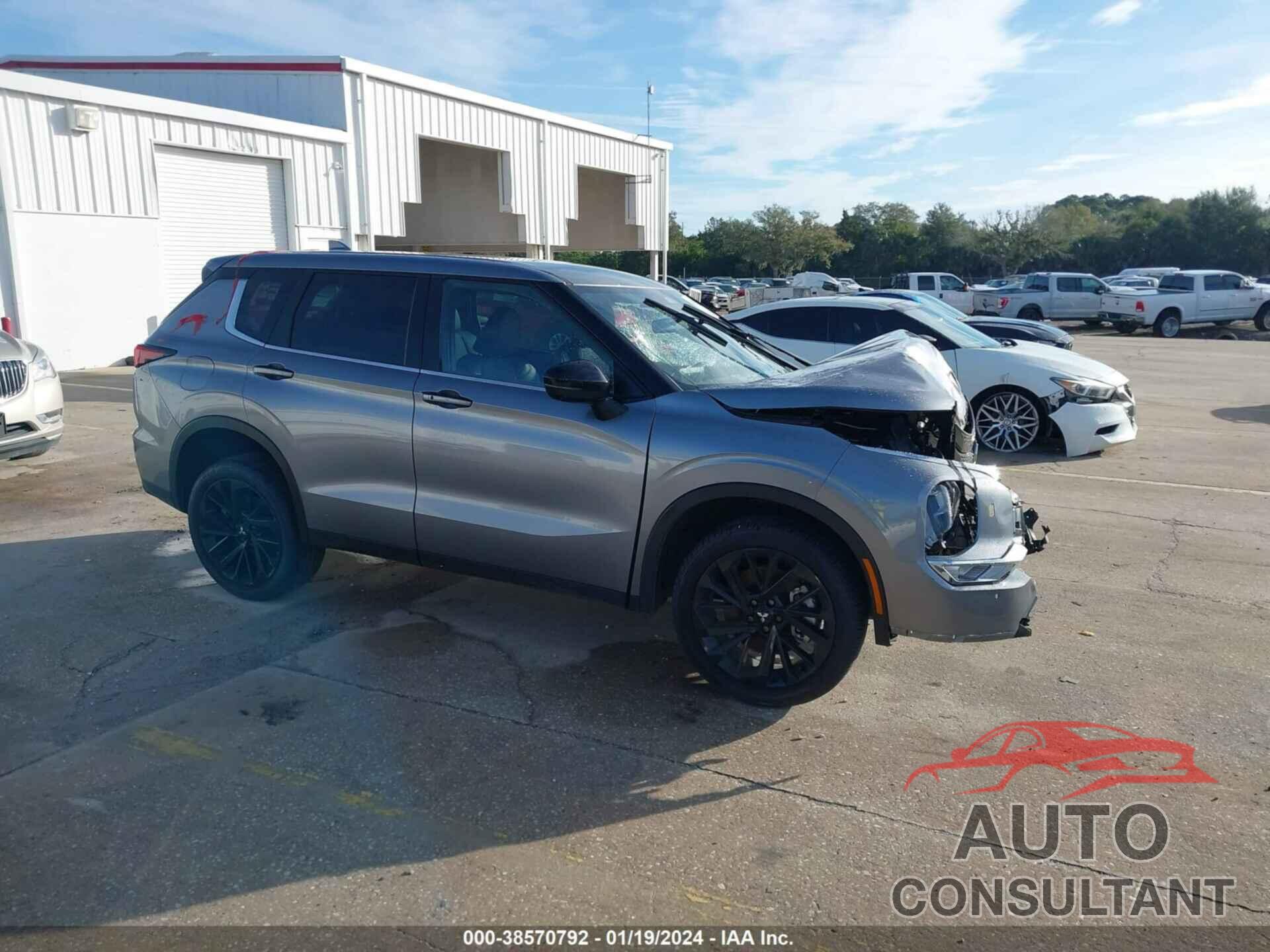 MITSUBISHI OUTLANDER 2023 - JA4J4UA87PZ043058