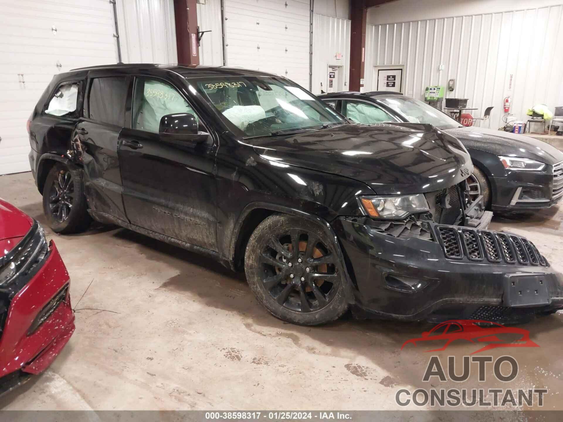 JEEP GRAND CHEROKEE 2018 - 1C4RJFAG0JC486988
