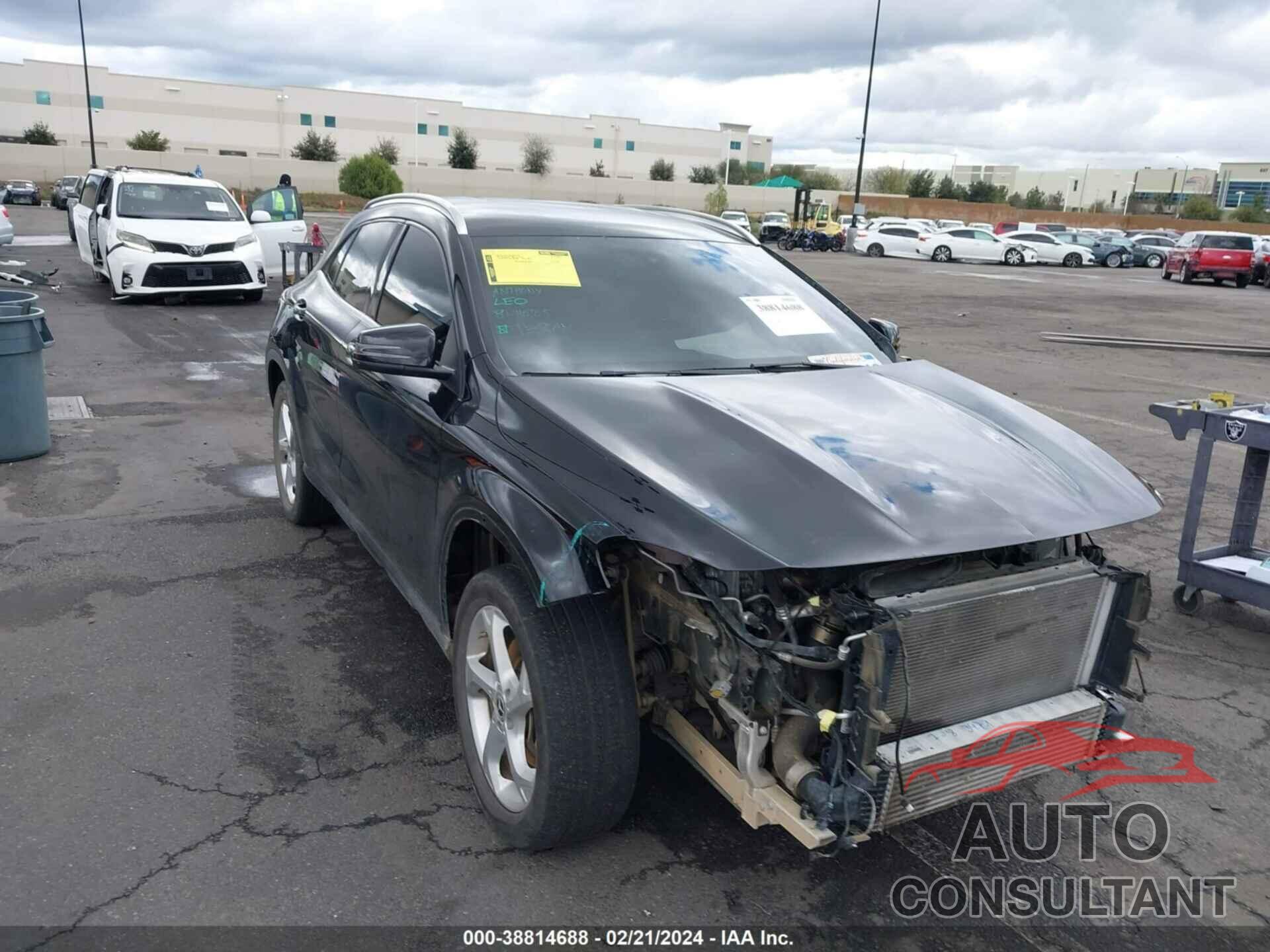 MERCEDES-BENZ GLA 250 2019 - WDCTG4GB9KU013472