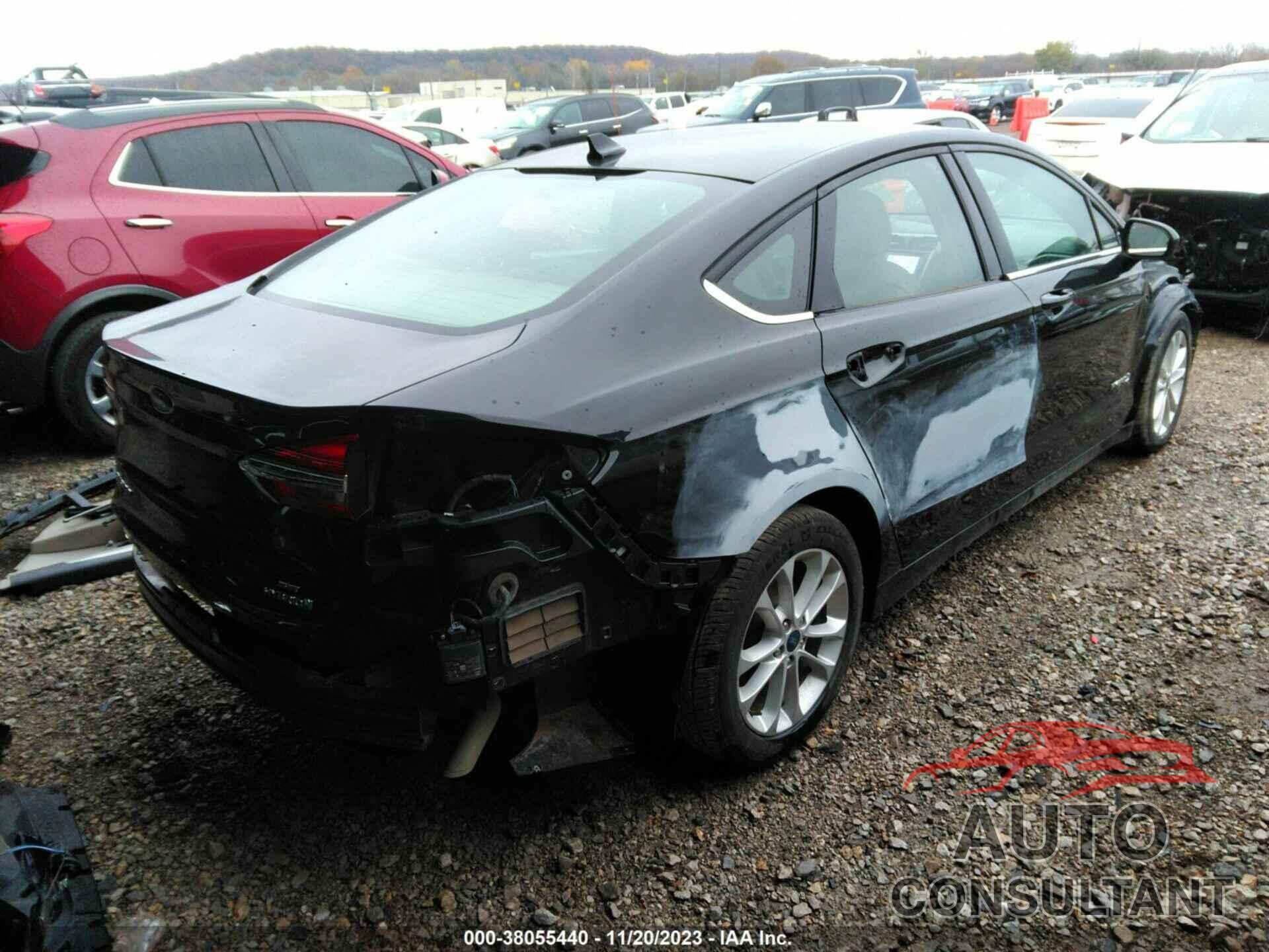 FORD FUSION HYBRID 2019 - 3FA6P0LU8KR263253