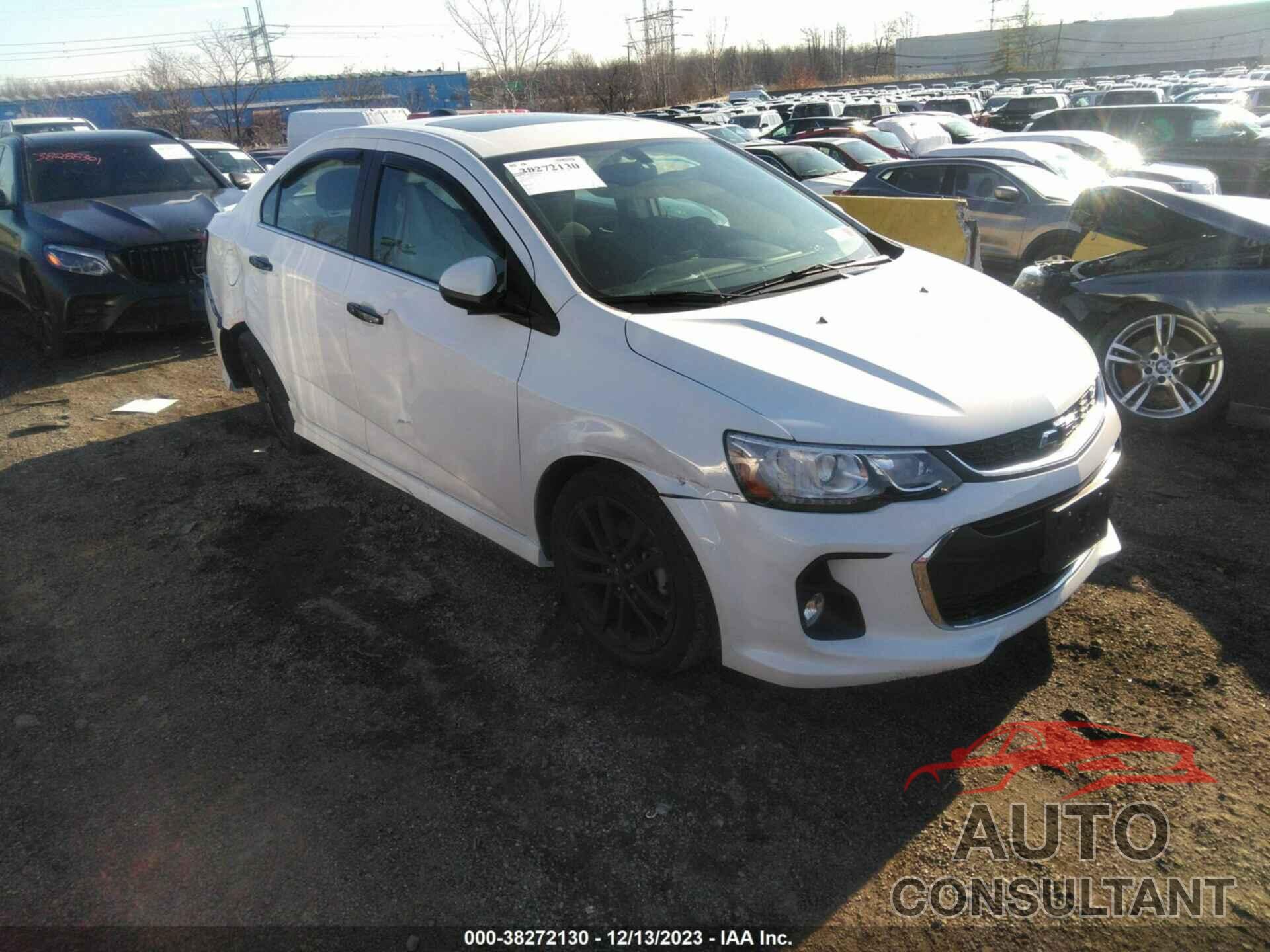 CHEVROLET SONIC 2018 - 1G1JD5SB1J4123247