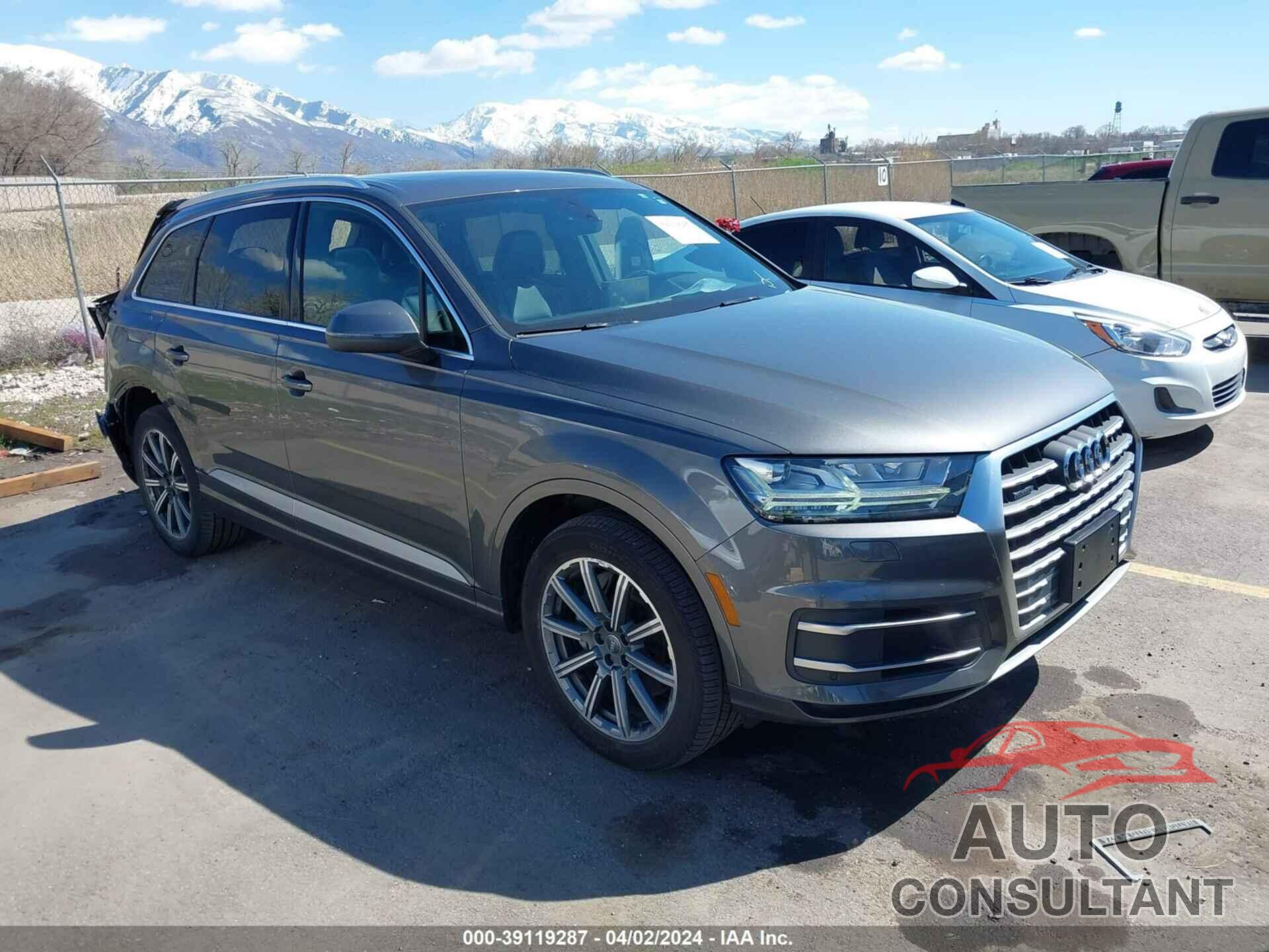 AUDI Q7 2019 - WA1LHAF70KD044022