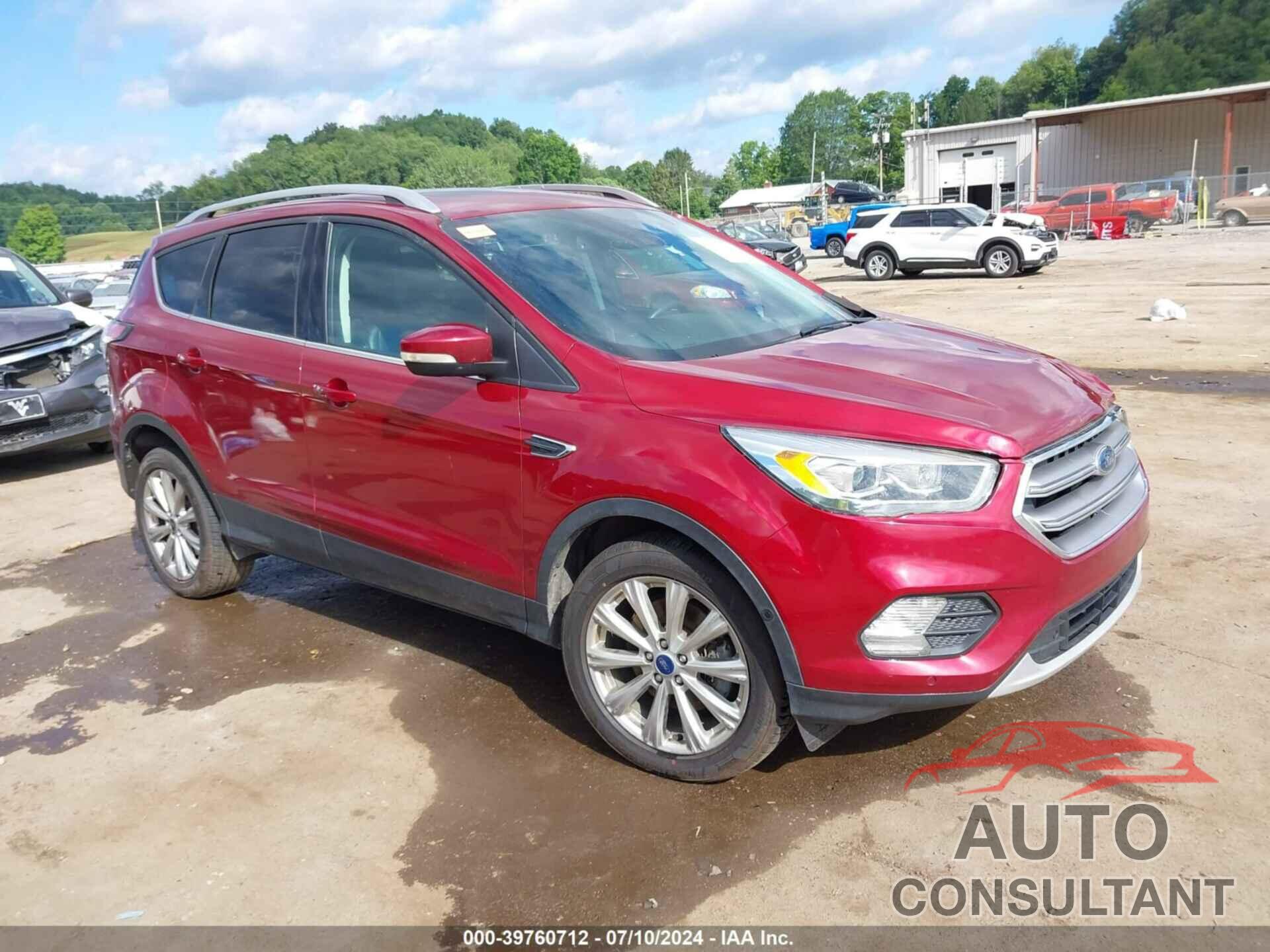 FORD ESCAPE 2017 - 1FMCU9J97HUA63986