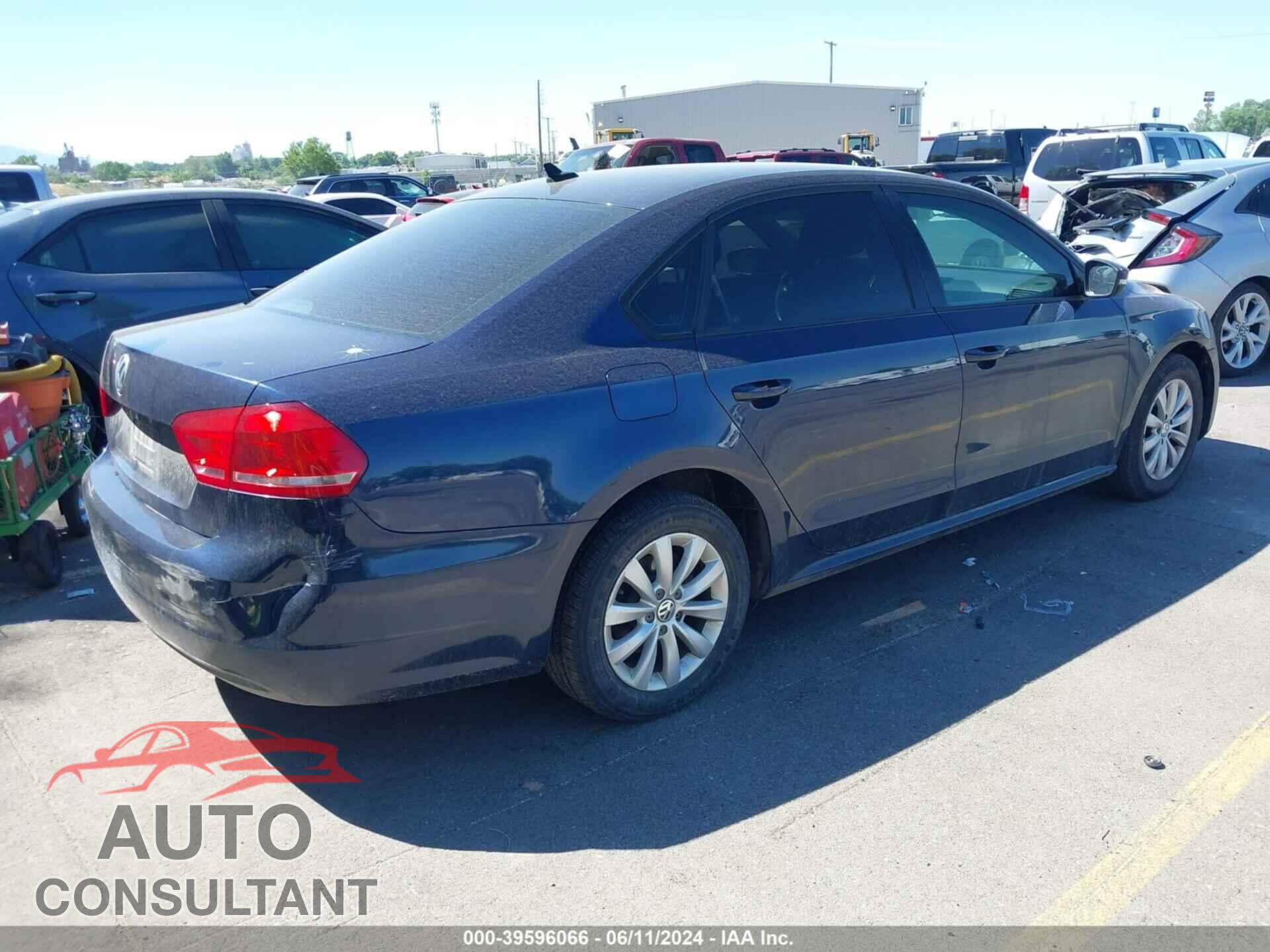 VOLKSWAGEN PASSAT 2014 - 1VWAP7A34EC009871