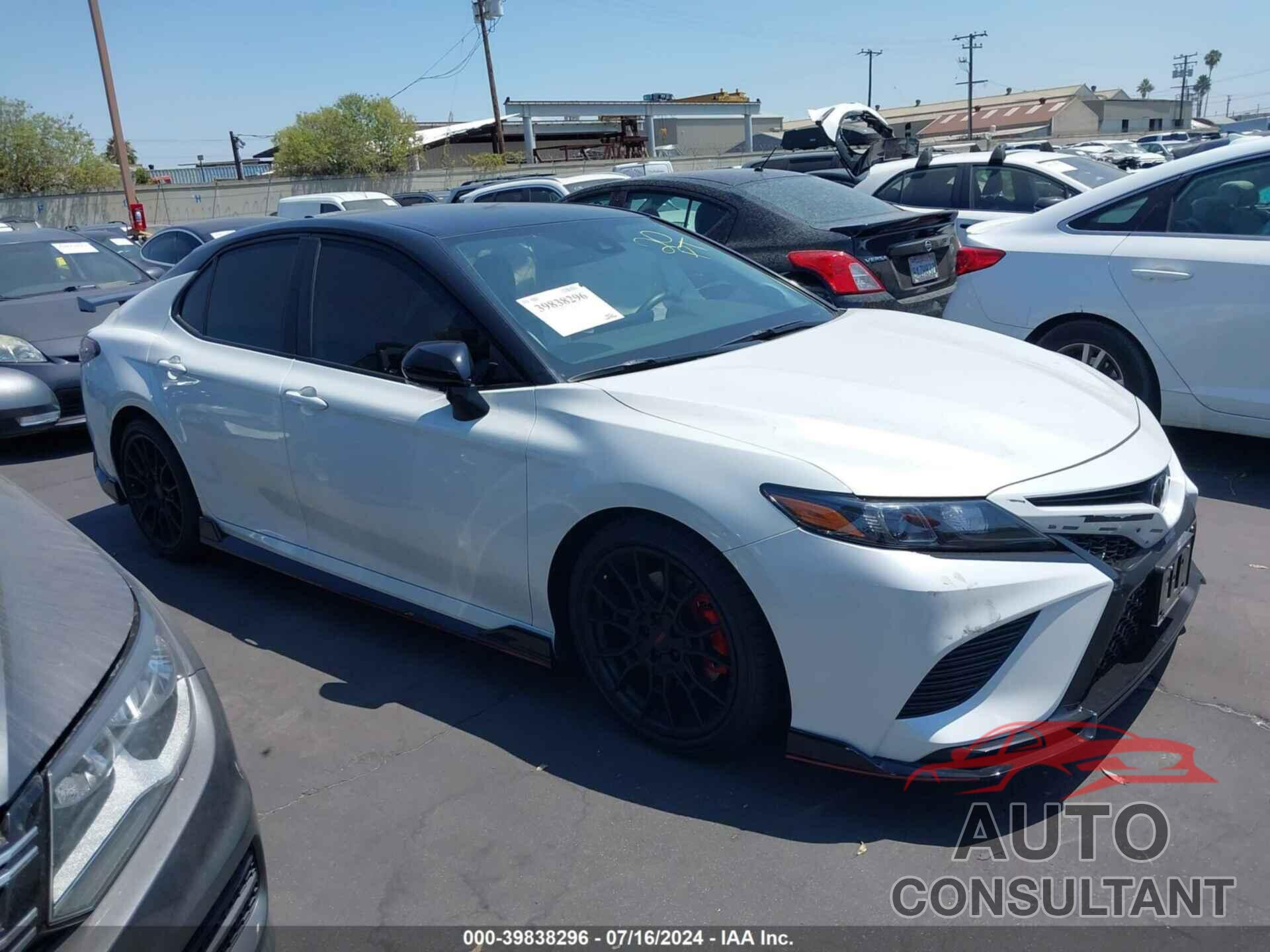 TOYOTA CAMRY 2022 - 4T1KZ1AK7NU068165