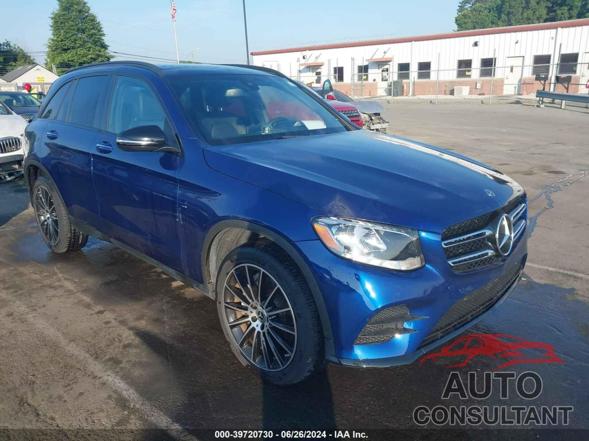 MERCEDES-BENZ GLC 300 2018 - WDC0G4JB2JV015116