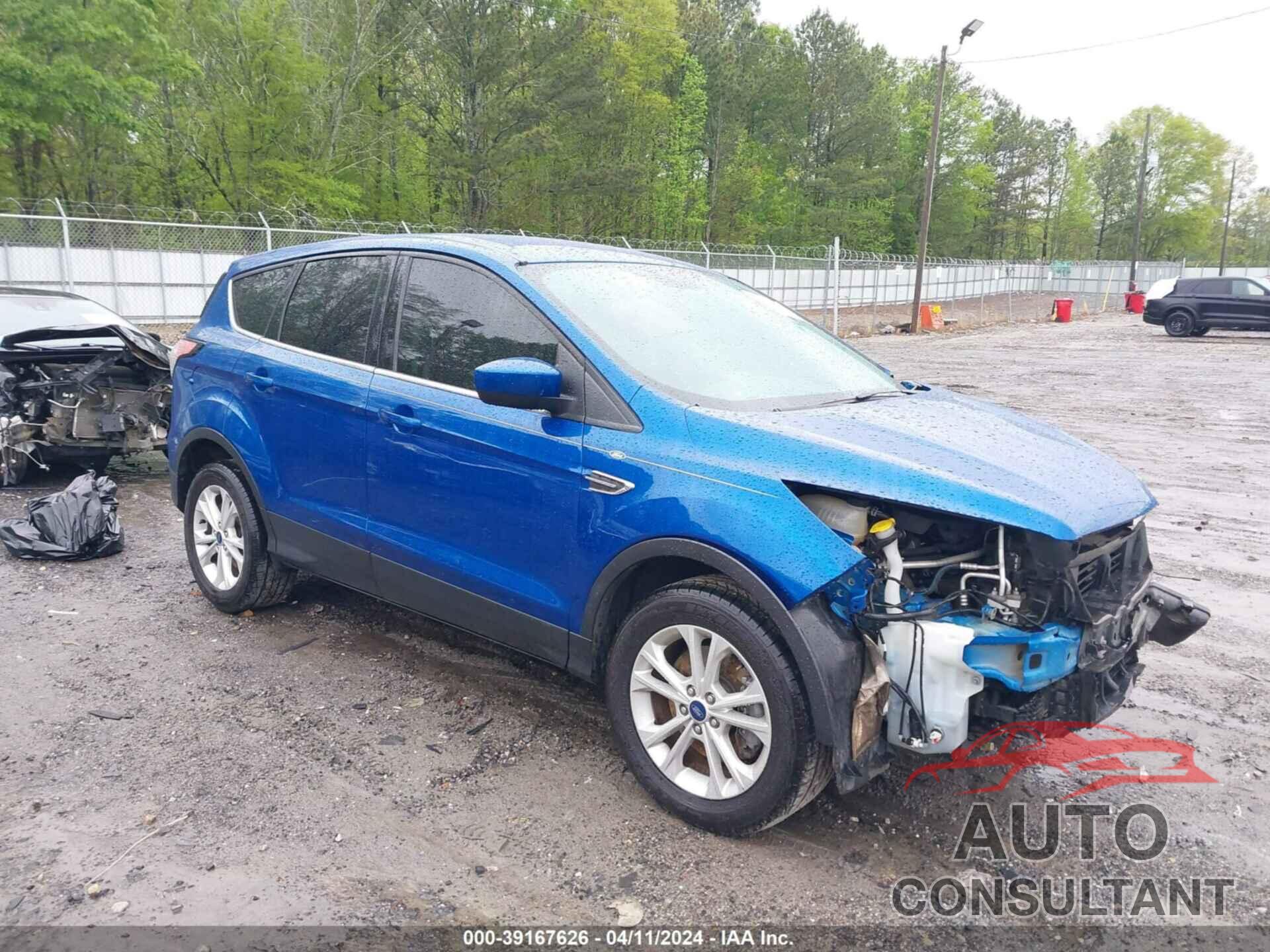 FORD ESCAPE 2017 - 1FMCU0G92HUF06192