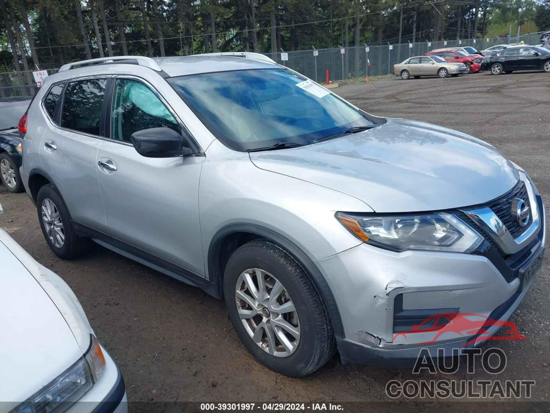 NISSAN ROGUE 2017 - KNMAT2MVXHP507553