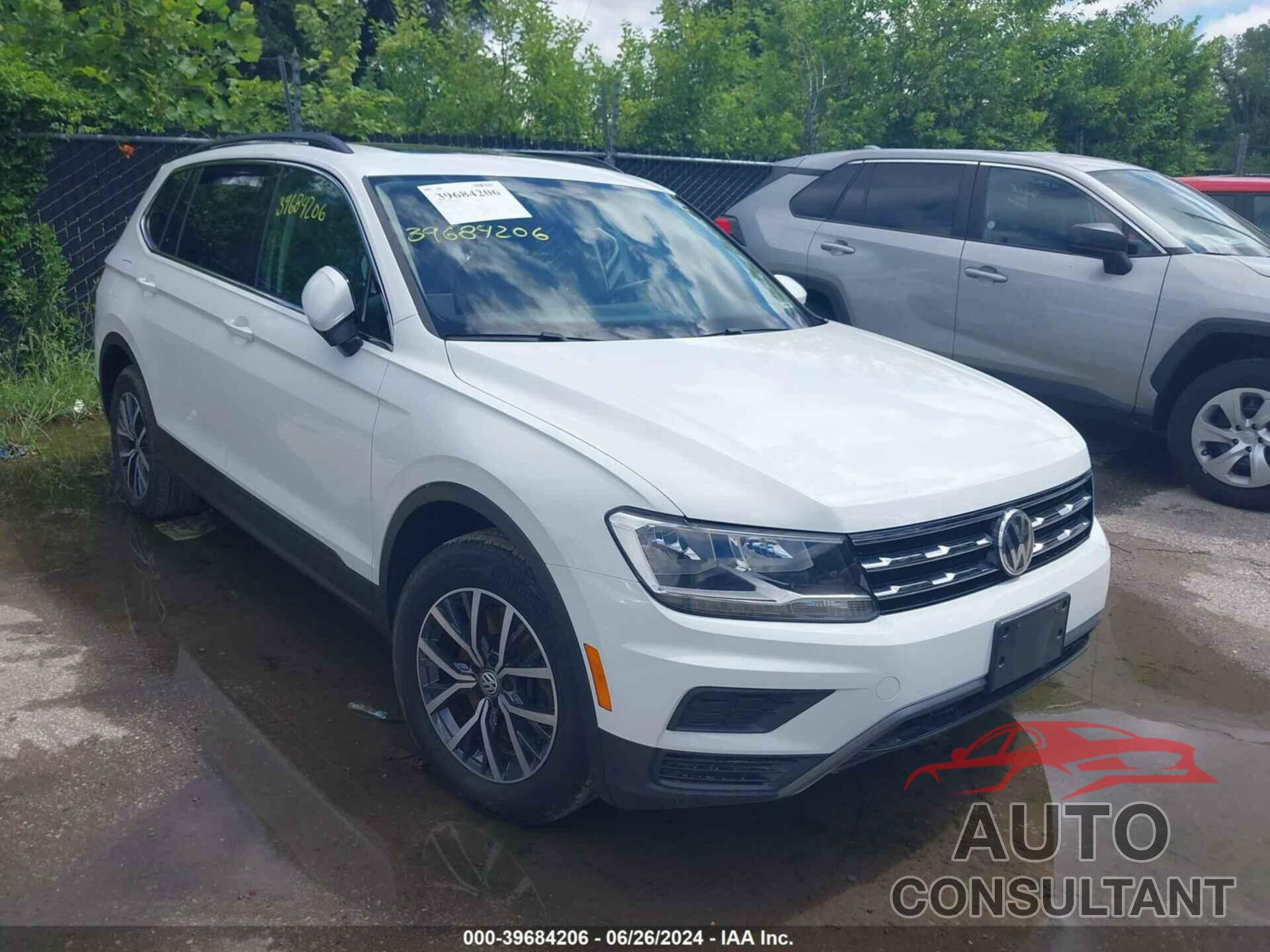 VOLKSWAGEN TIGUAN 2019 - 3VV2B7AX0KM139795