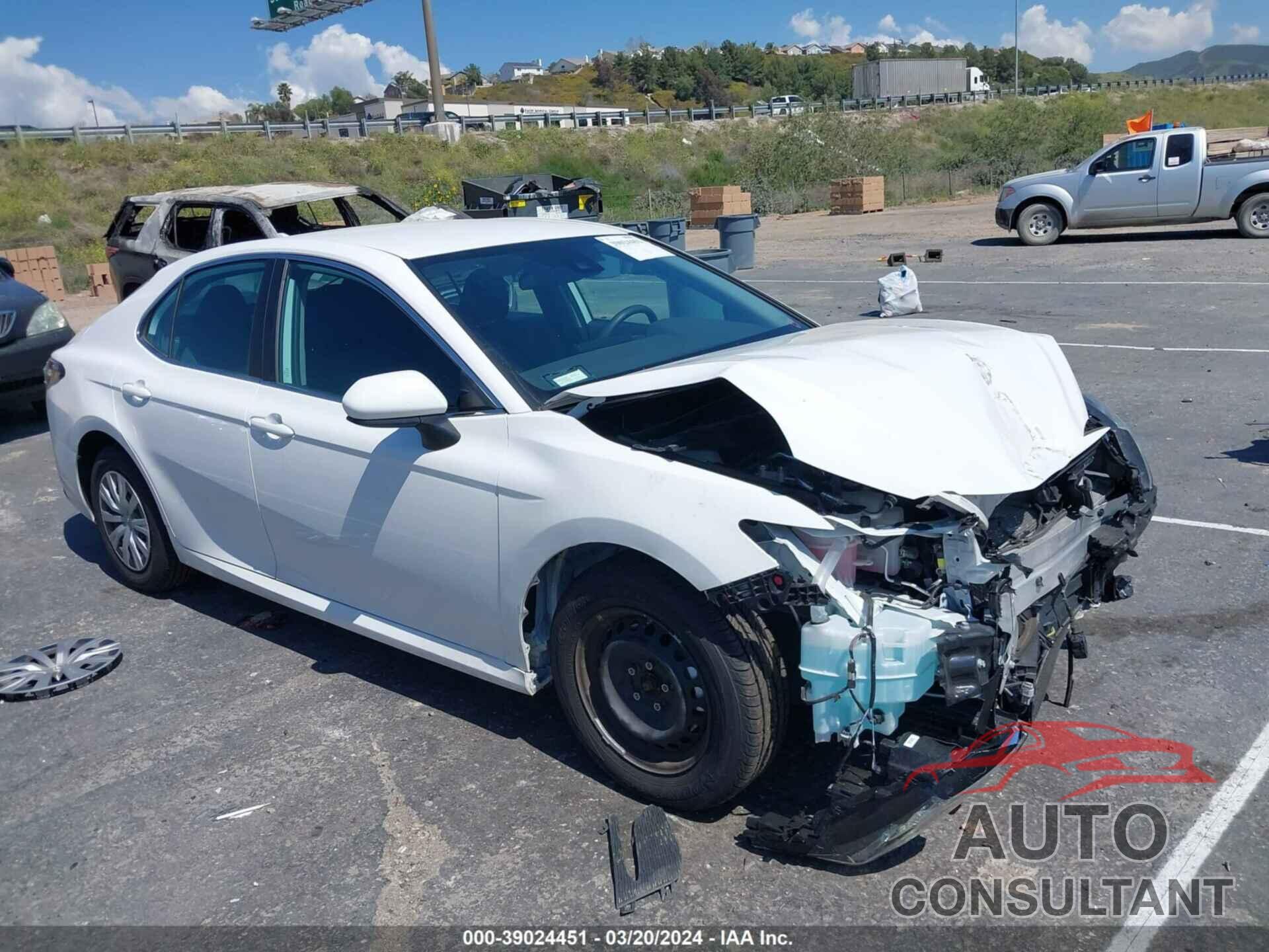 TOYOTA CAMRY 2022 - 4T1C31AK3NU575750