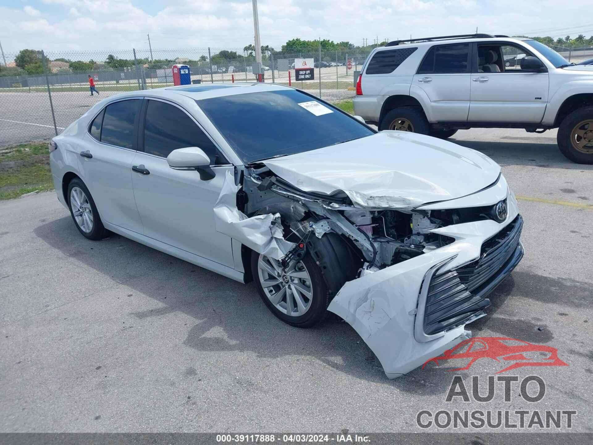 TOYOTA CAMRY 2024 - 4T1R11AK7RU228296