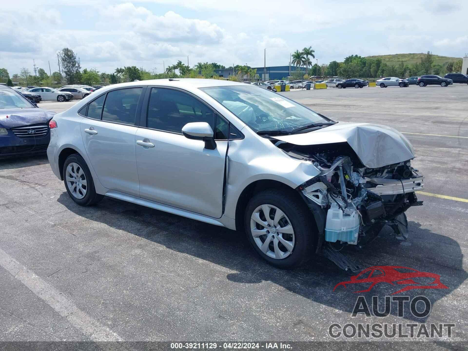 TOYOTA COROLLA 2024 - JTDBCMFE9R3049154