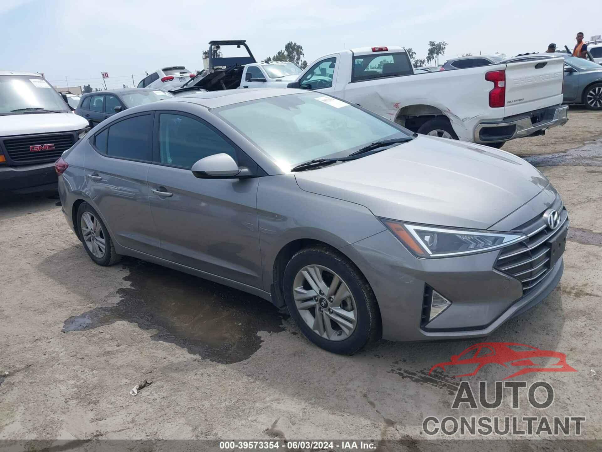 HYUNDAI ELANTRA 2020 - KMHD84LF9LU961349