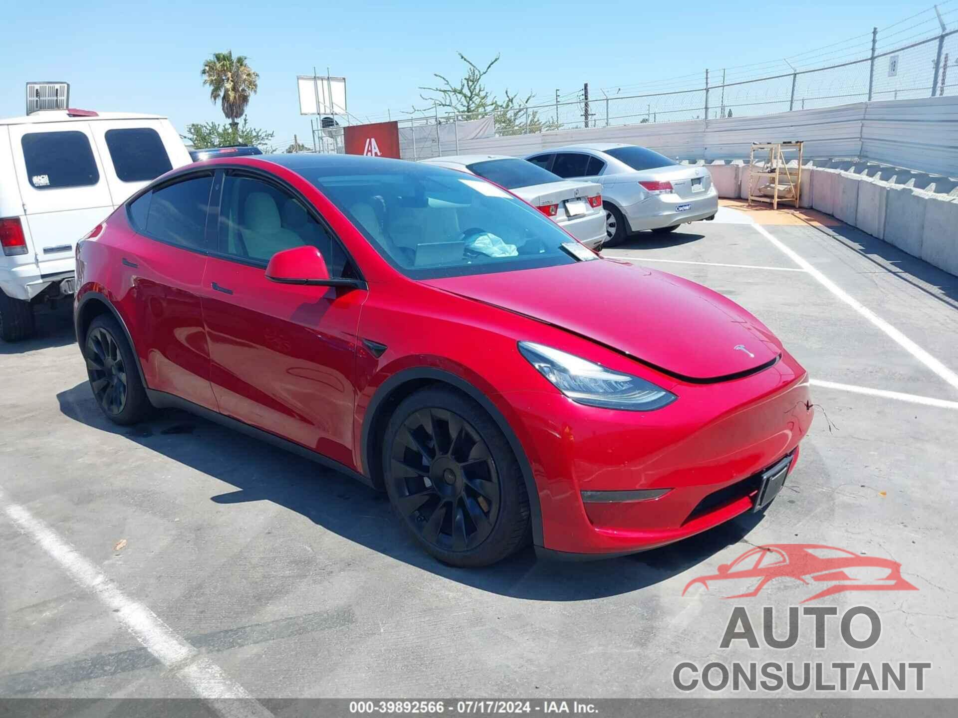 TESLA MODEL Y 2021 - 5YJYGDEE5MF075262