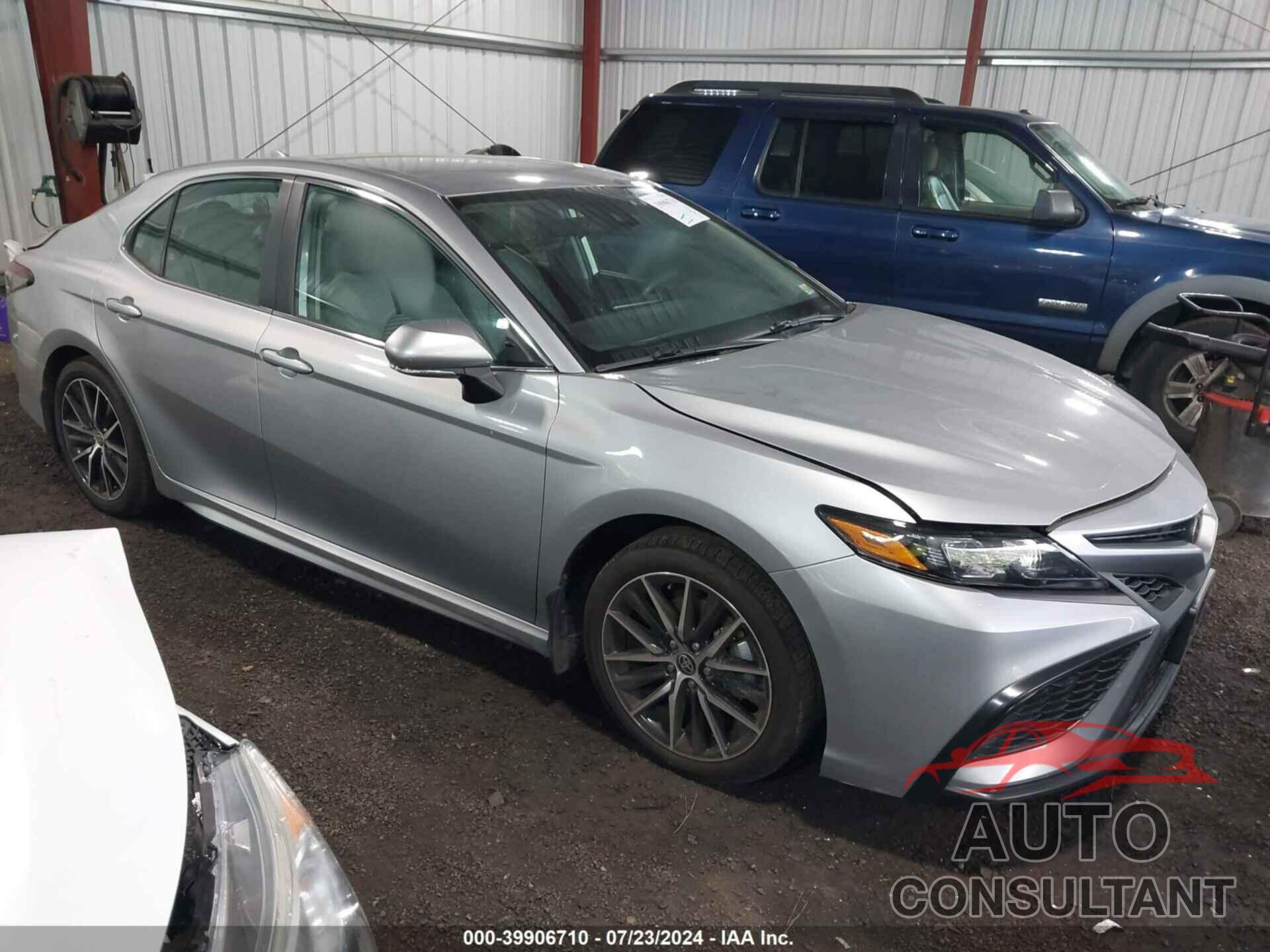 TOYOTA CAMRY 2021 - 4T1G11BK3MU026649