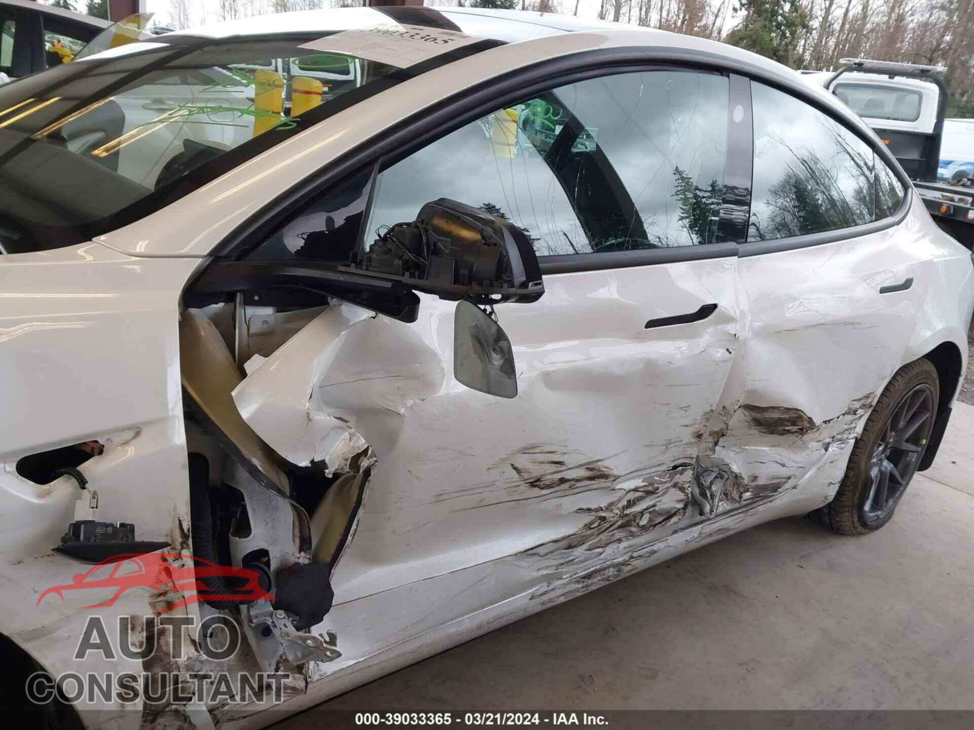 TESLA MODEL 3 2021 - 5YJ3E1EA9MF014623